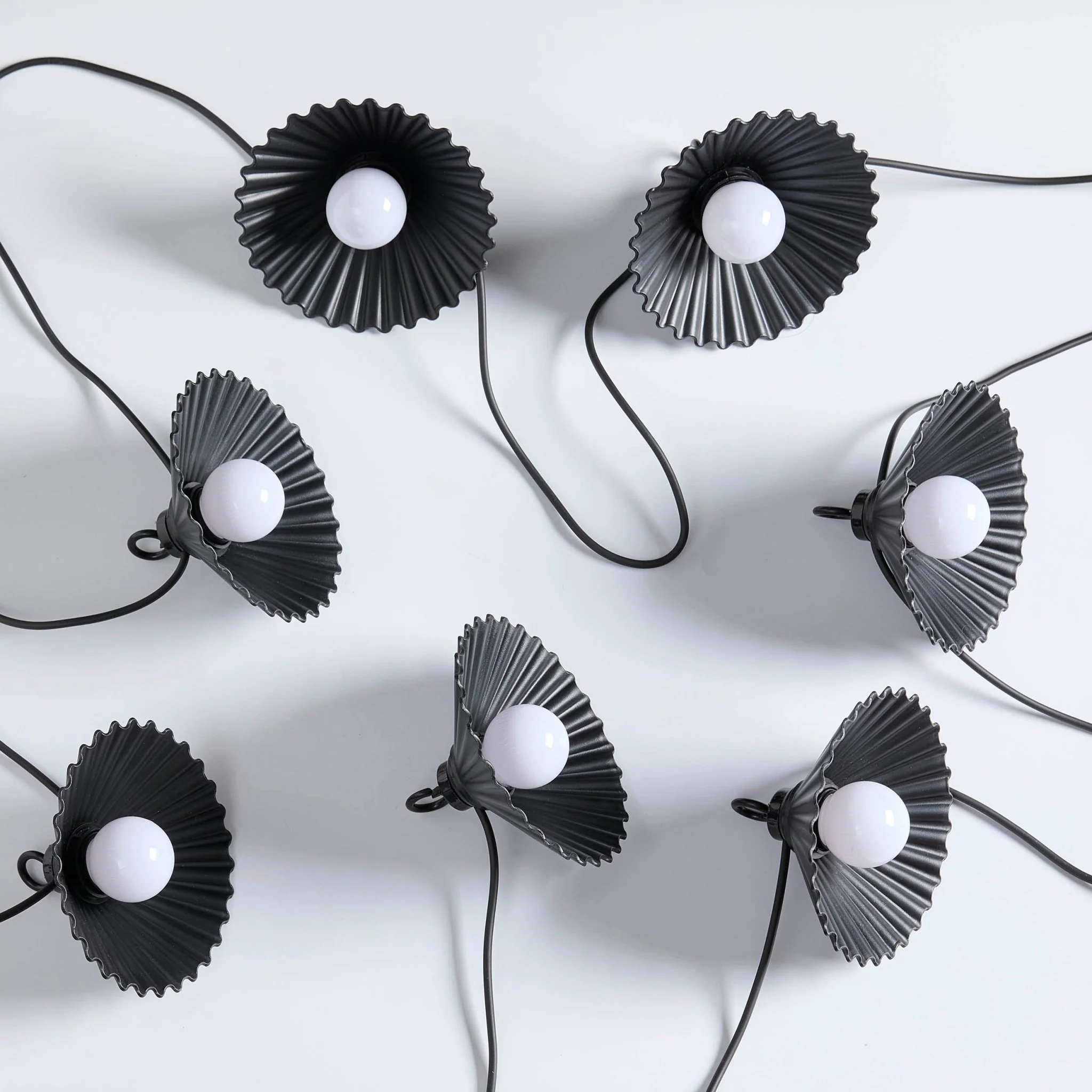 10 Indoor/Outdoor Flower String Lights (Mains Powered) - White - Image 4