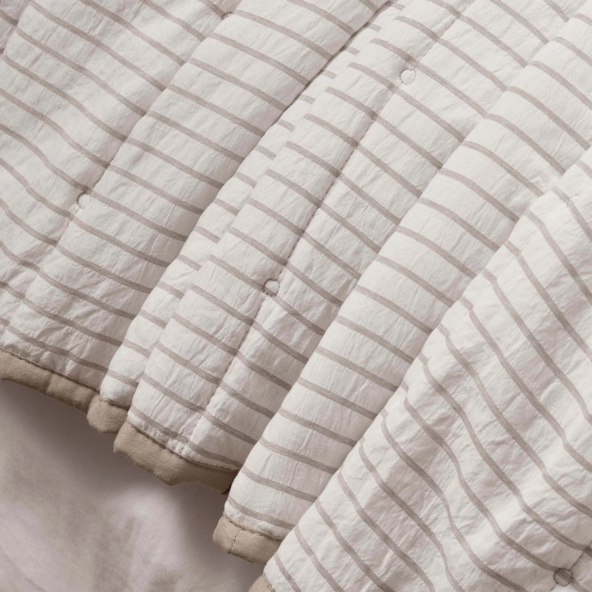 Albi Stripe Seersucker Bedspread - Natural/White - Image 2