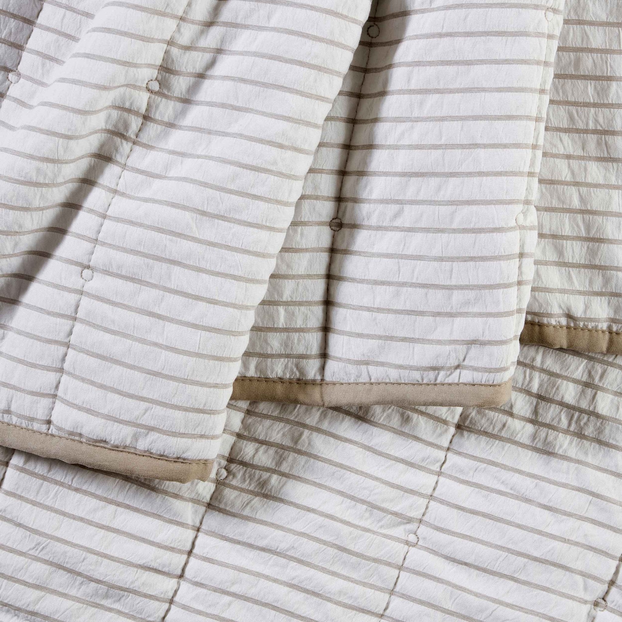 Albi Stripe Seersucker Bedspread - Natural/White - Image 3