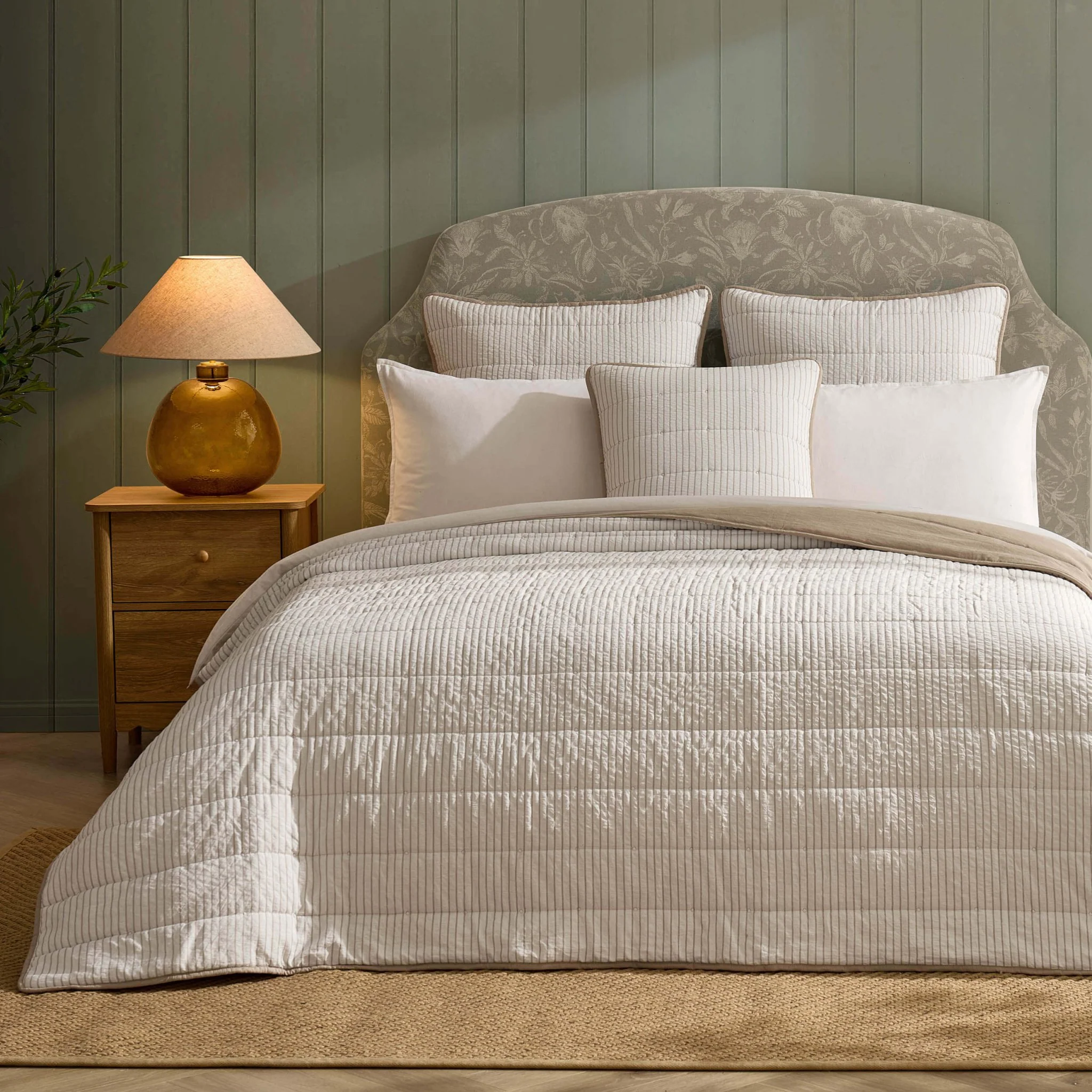 Albi Stripe Seersucker Bedspread - Natural/White