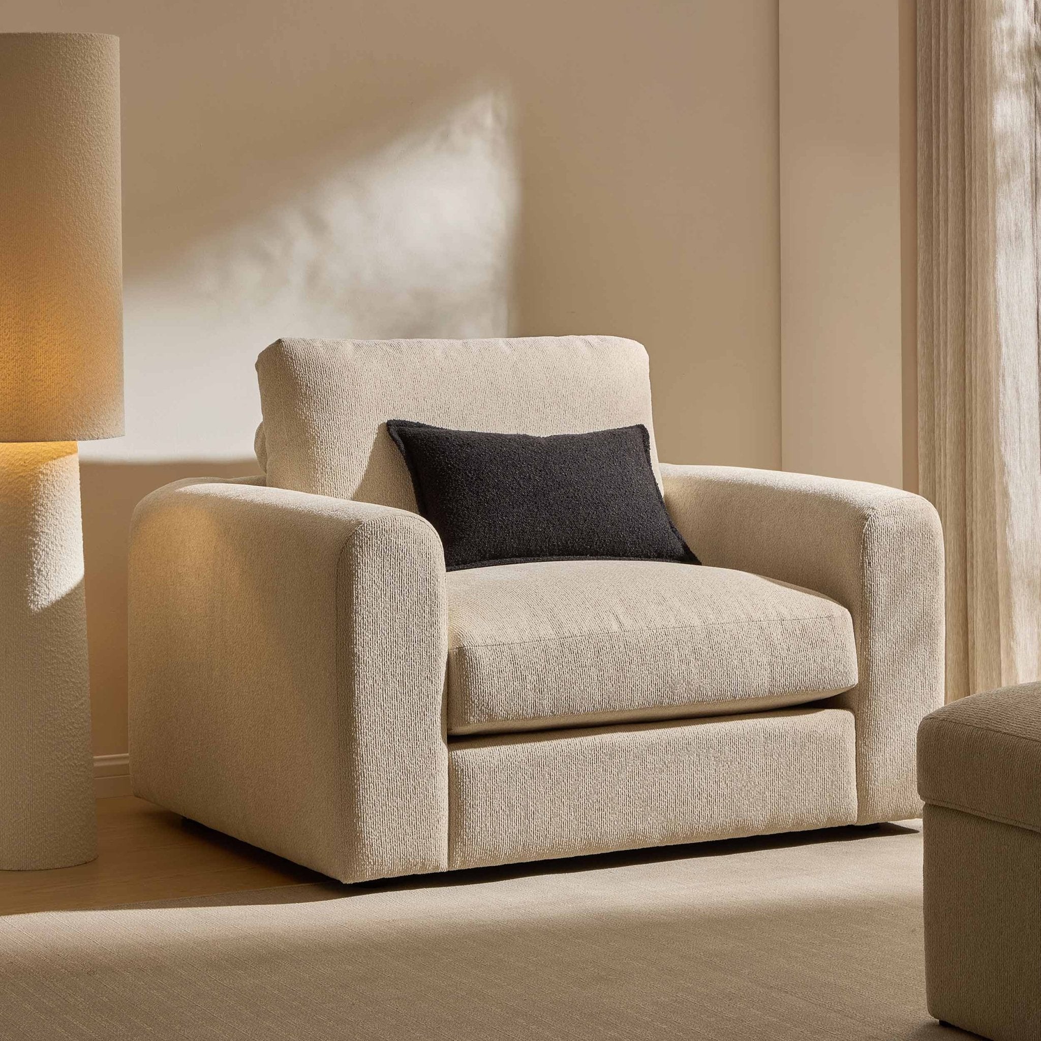 Antalya Loveseat - Sand Boucle