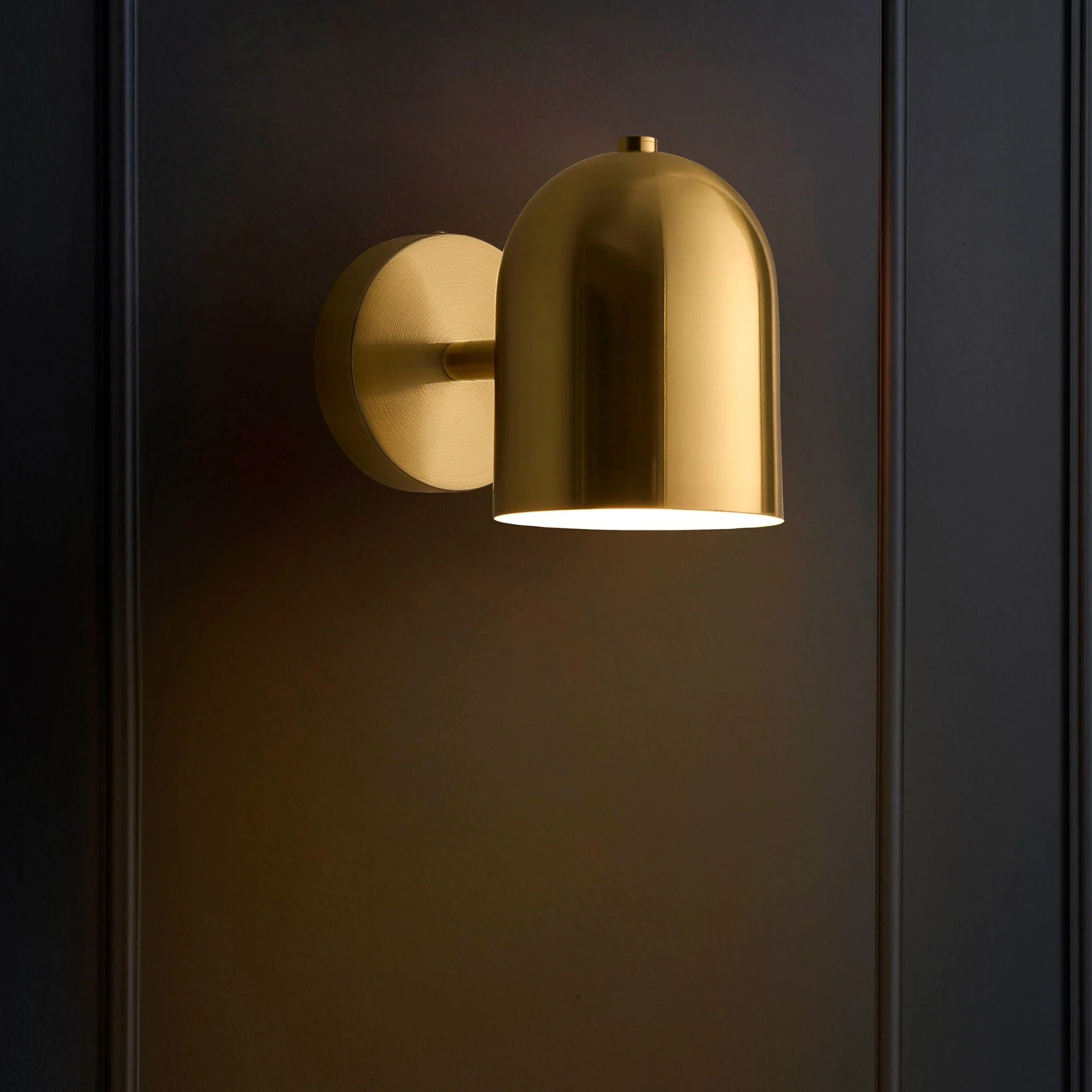 Arden LED Rechargeable Wall Light - Gold