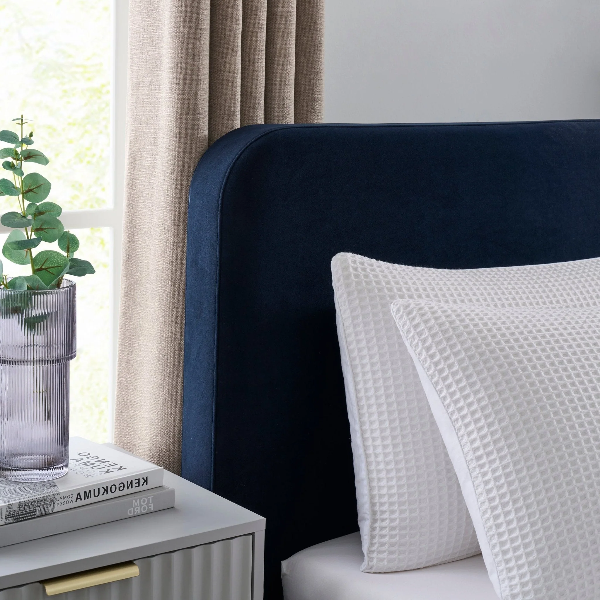 Ascot Ottoman Storage Bed - Navy - Image 8