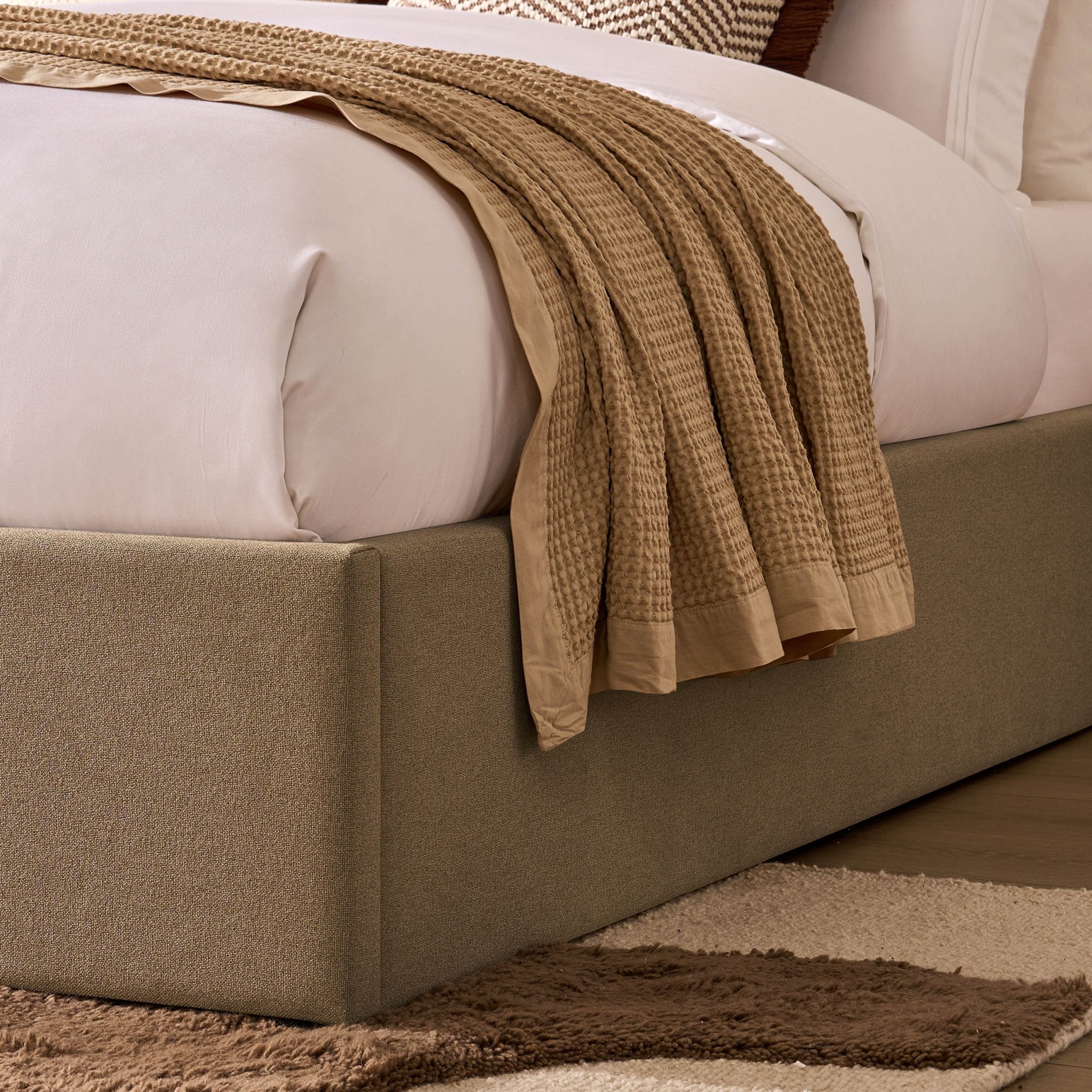 Ascot Ottoman Storage Bed - Oatmeal - Image 8