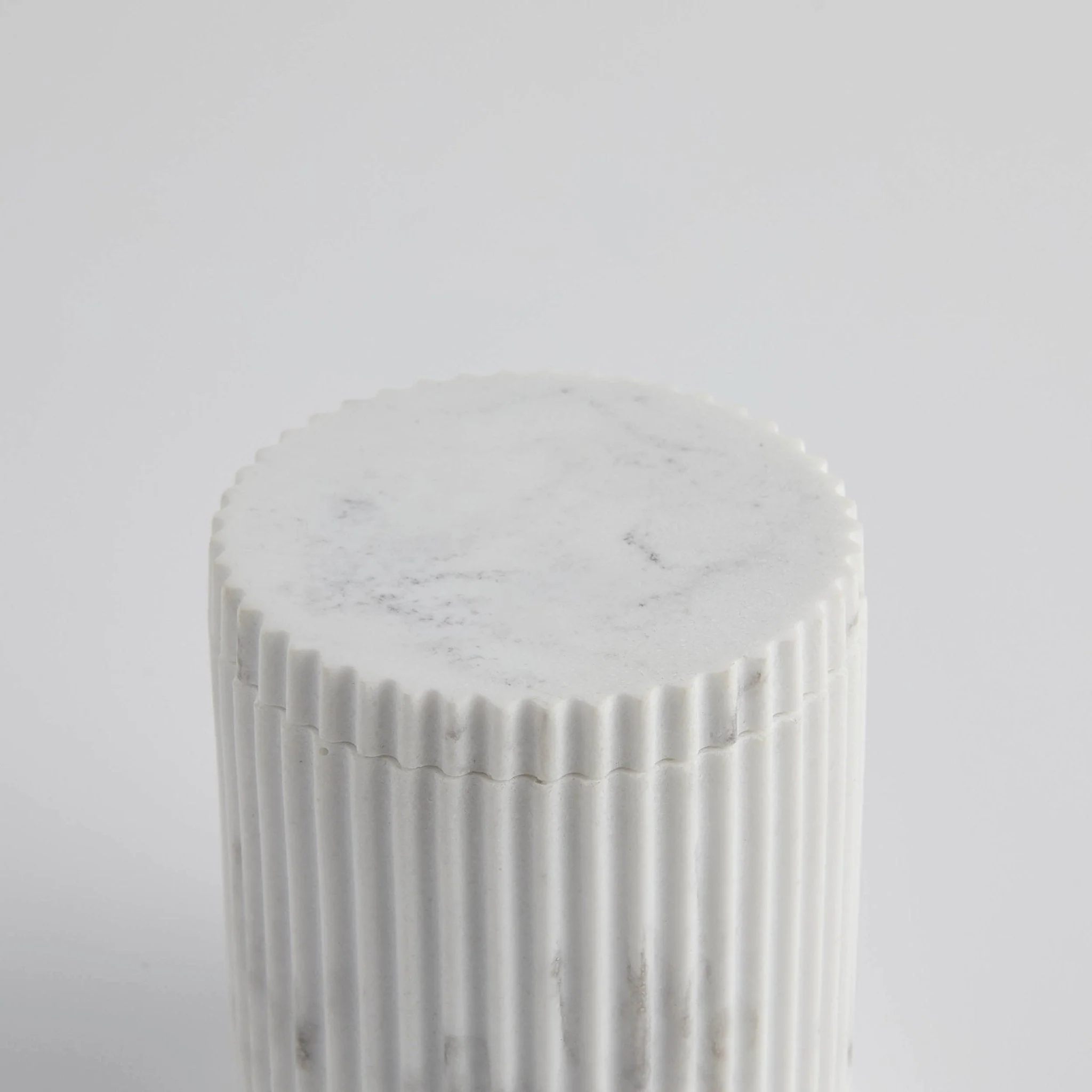 Athena Marble Effect Resin Storage Pot - White - Image 3