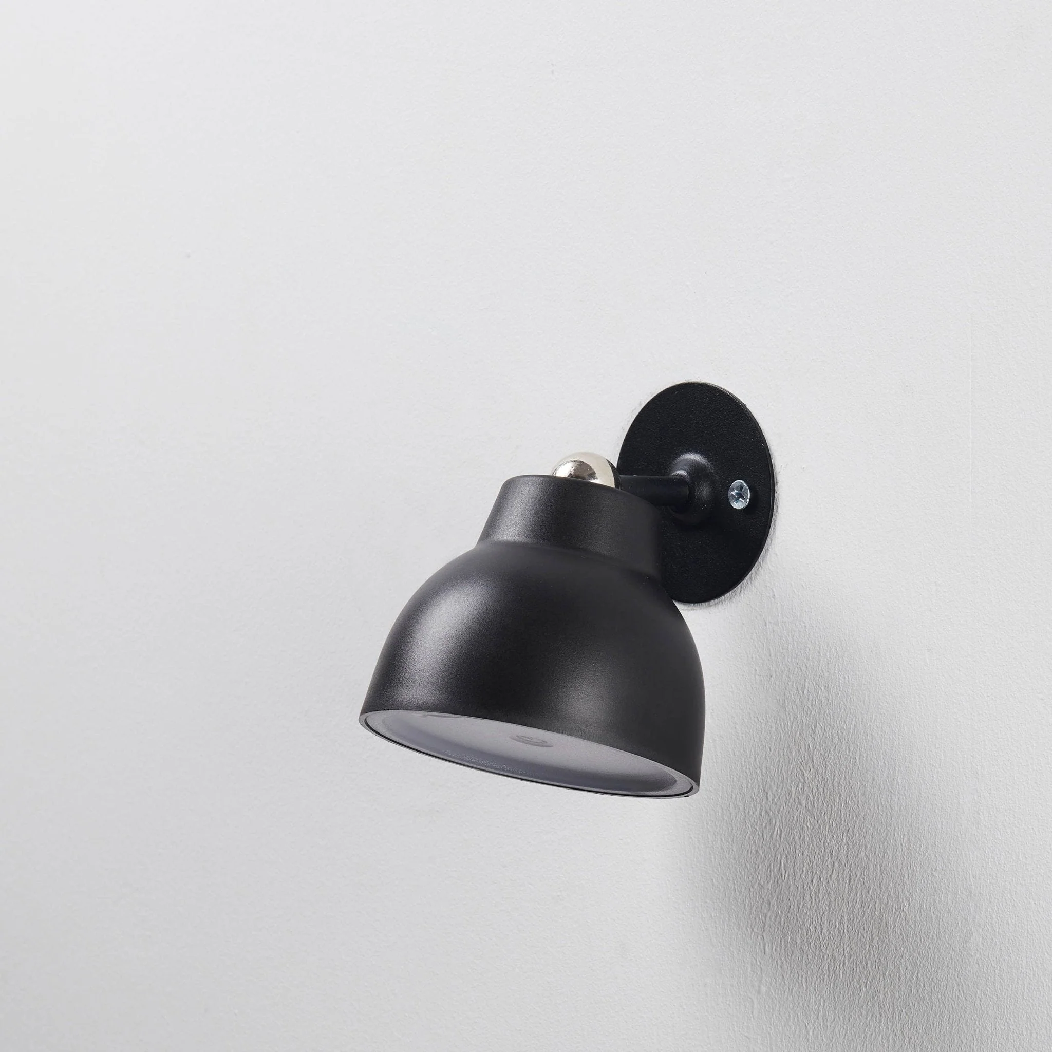 Atticus 4-in-1 LED Rechargeable Light - Black - Image 17