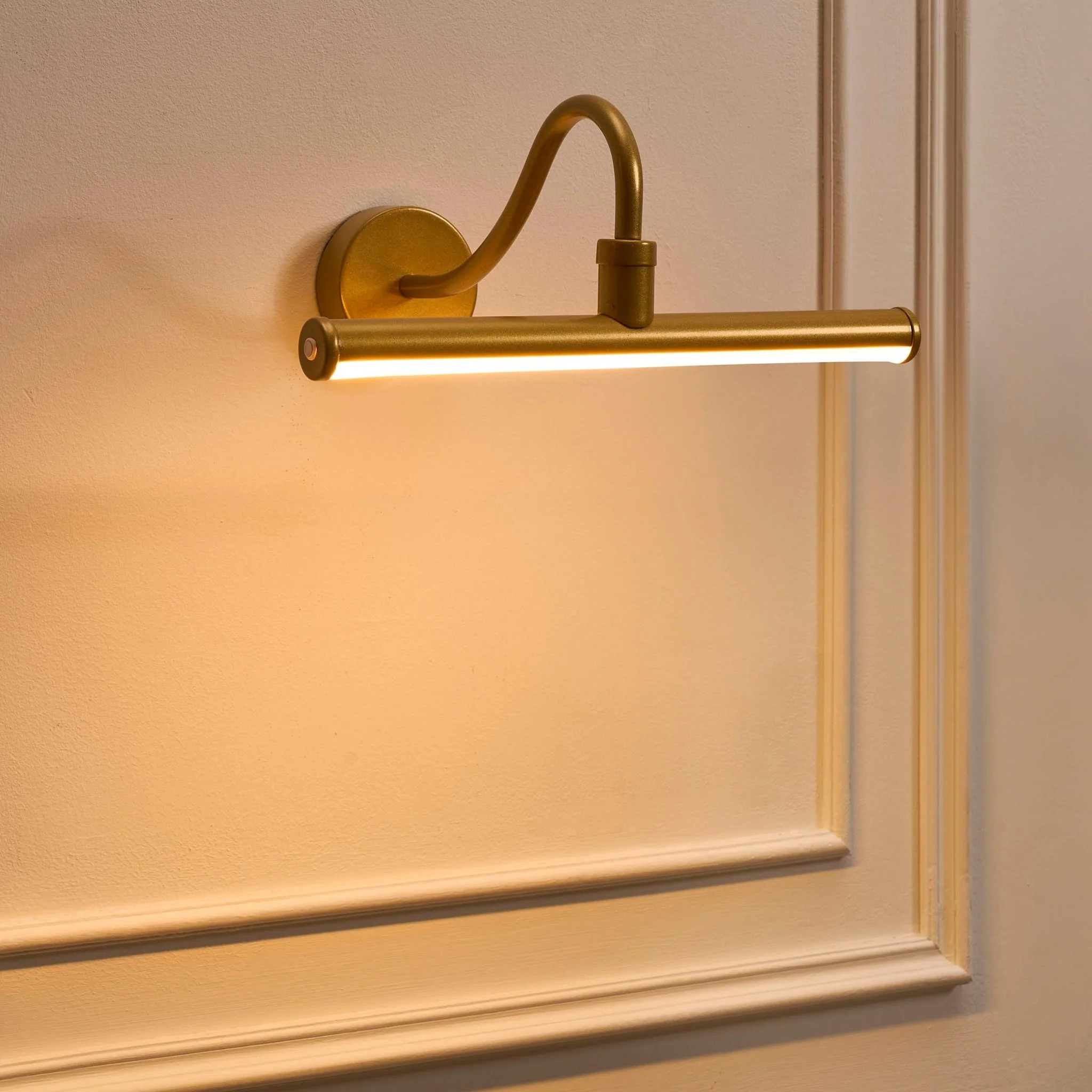 Bar LED Rechargeable Wall Light - Gold - Image 3