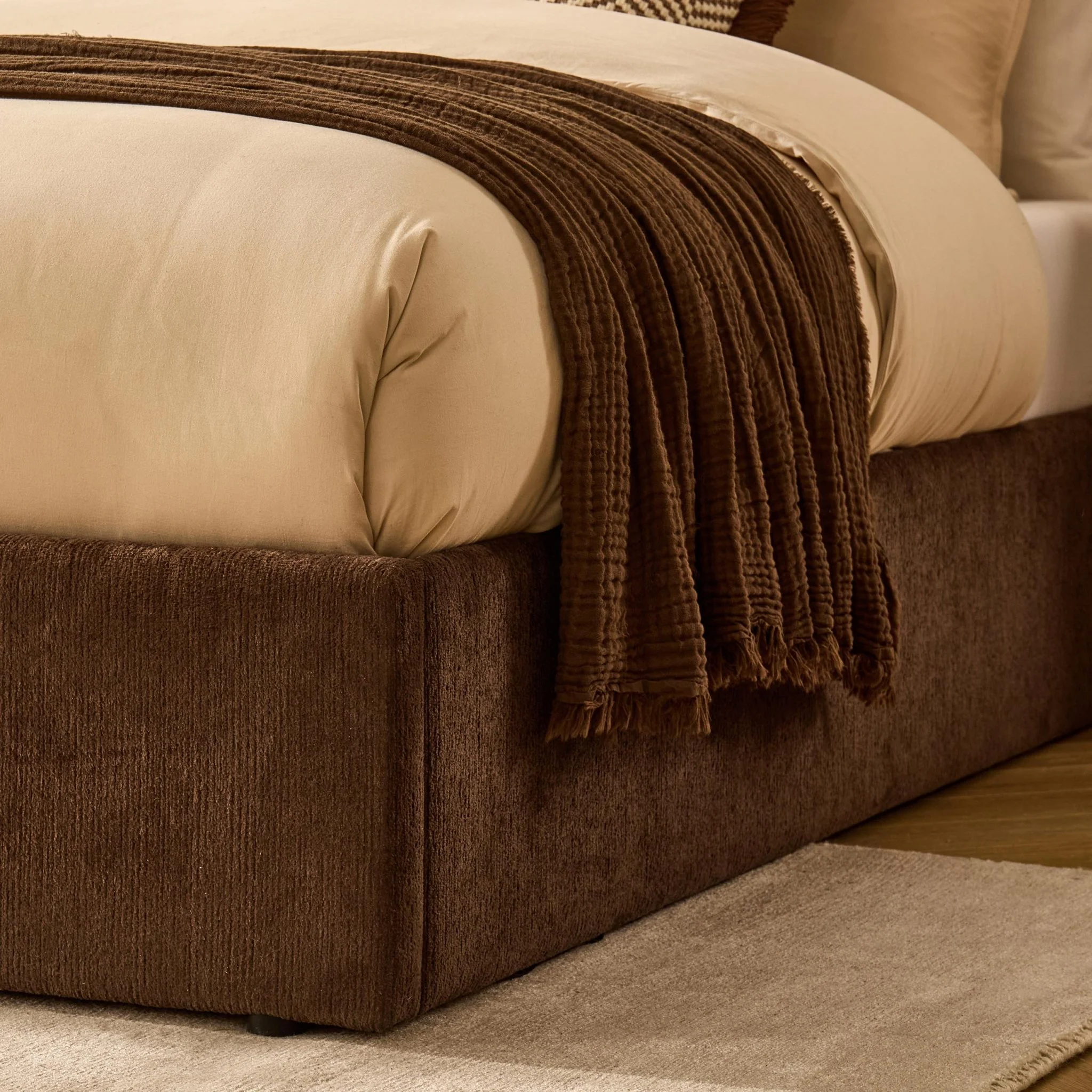 Berkeley Ottoman Storage Bed - Textured Cappuccino - Image 10
