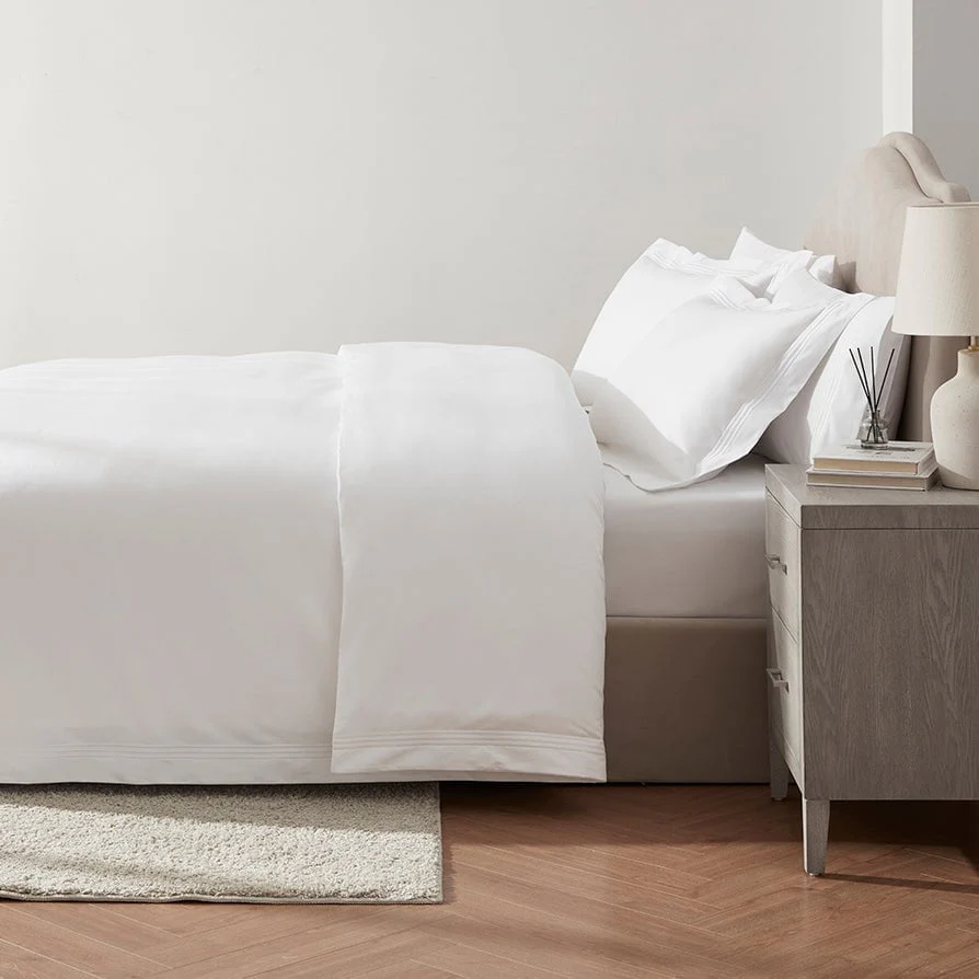 Pair of Bloomsbury 1000 Thread Count Classic Pillowcases - White - Image 5