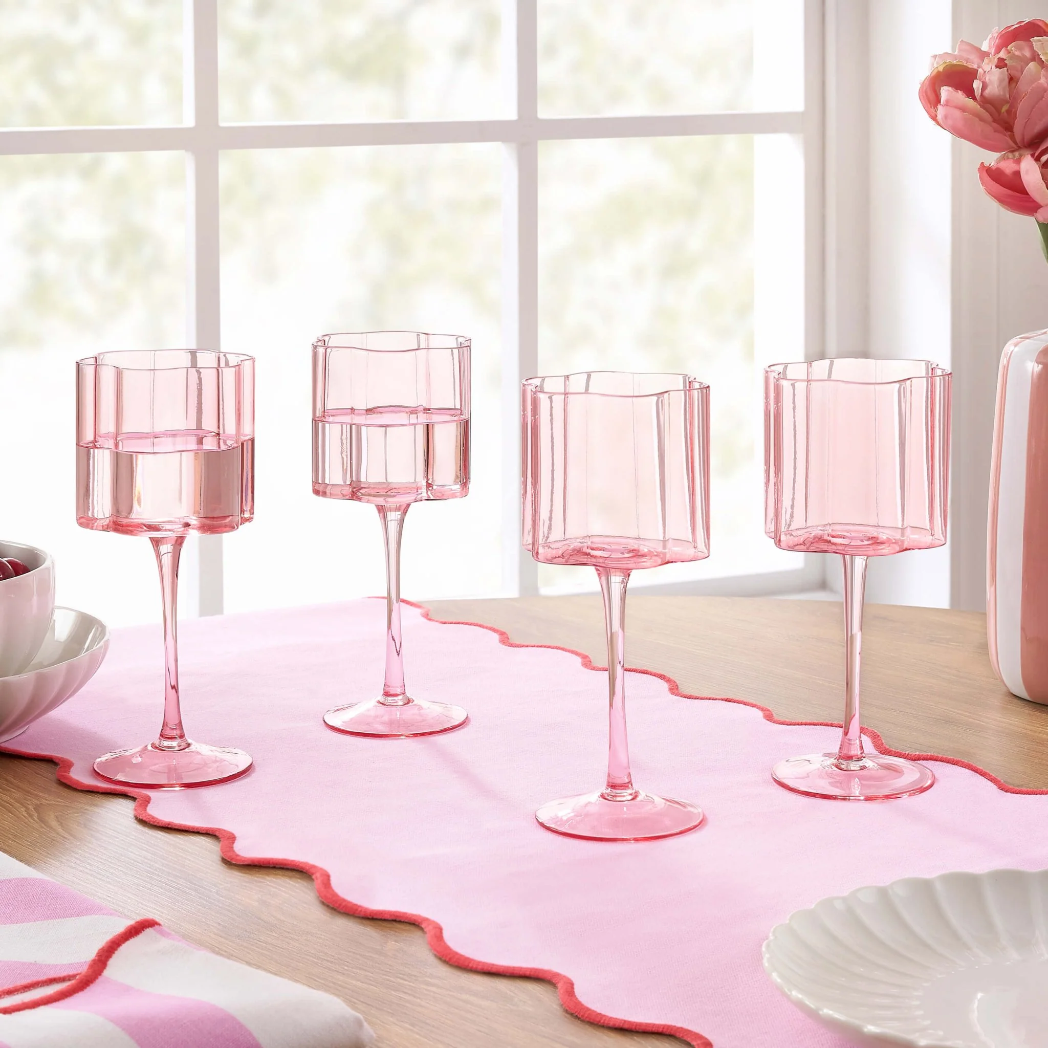 Brynn Scalloped Edge Wine Glasses - Set of 4 - Pink