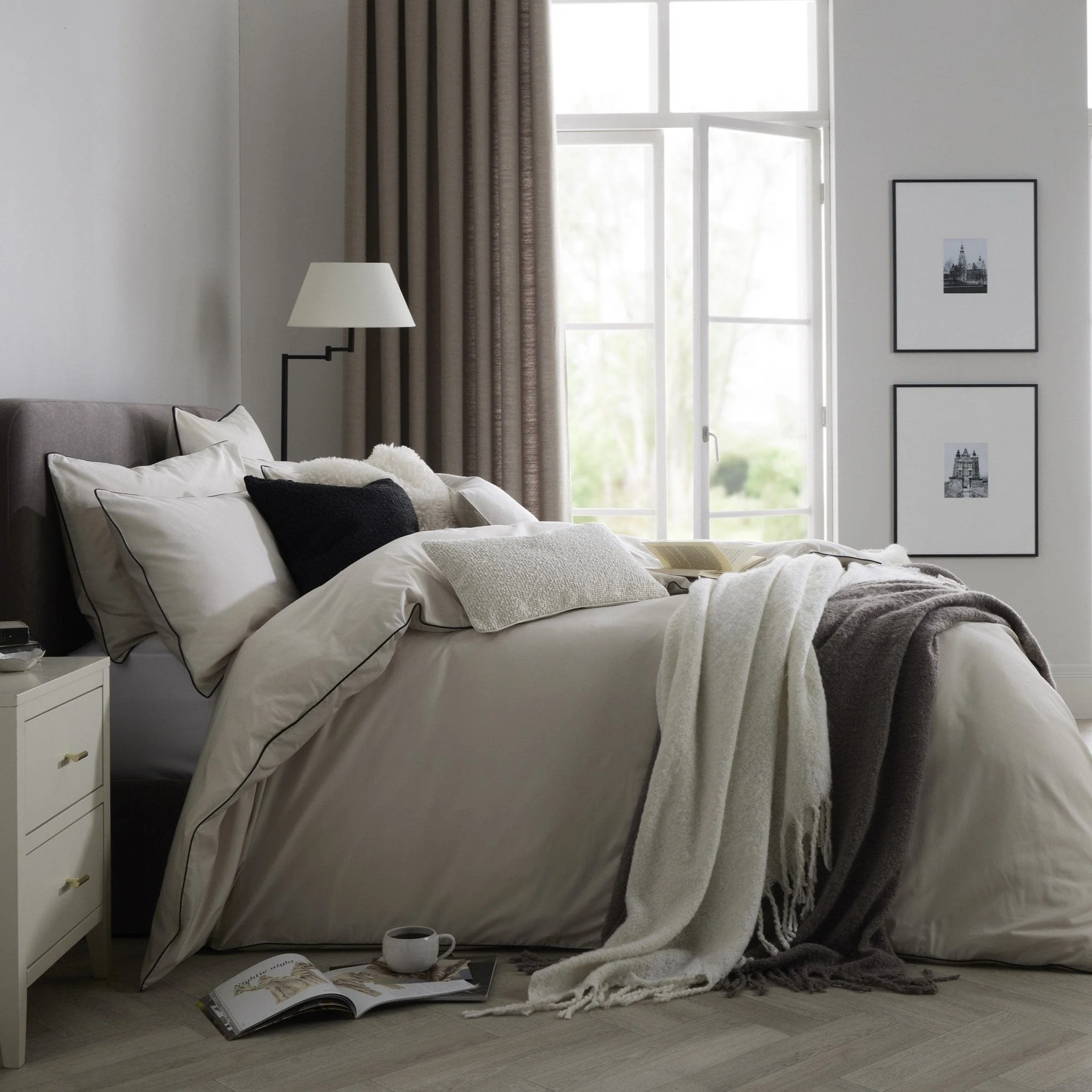 Cambridge 200 Thread Count Duvet Cover - Natural/Black - Image 5