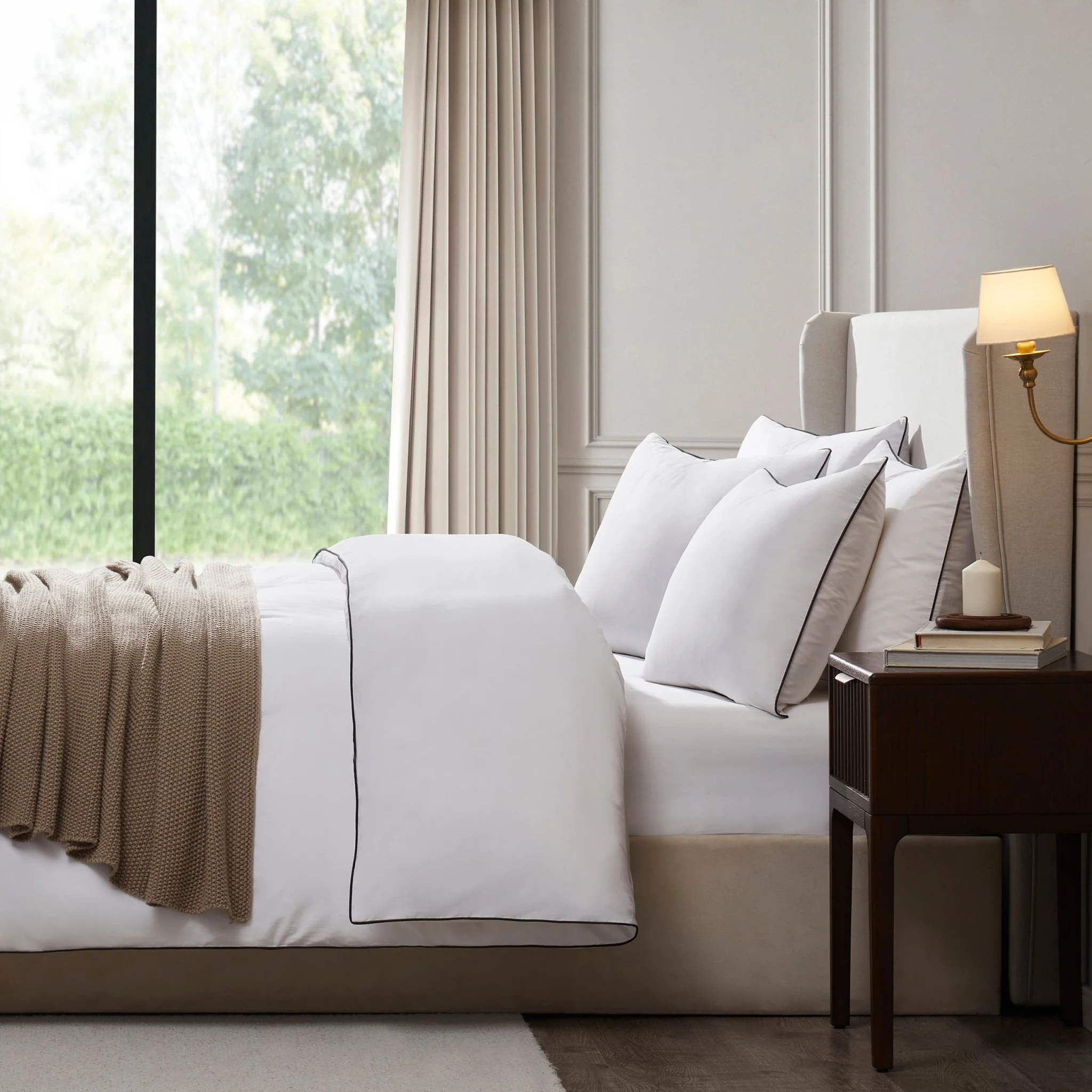Cambridge 200 Thread Count Duvet Cover - Cotton - White/Black - Image 4