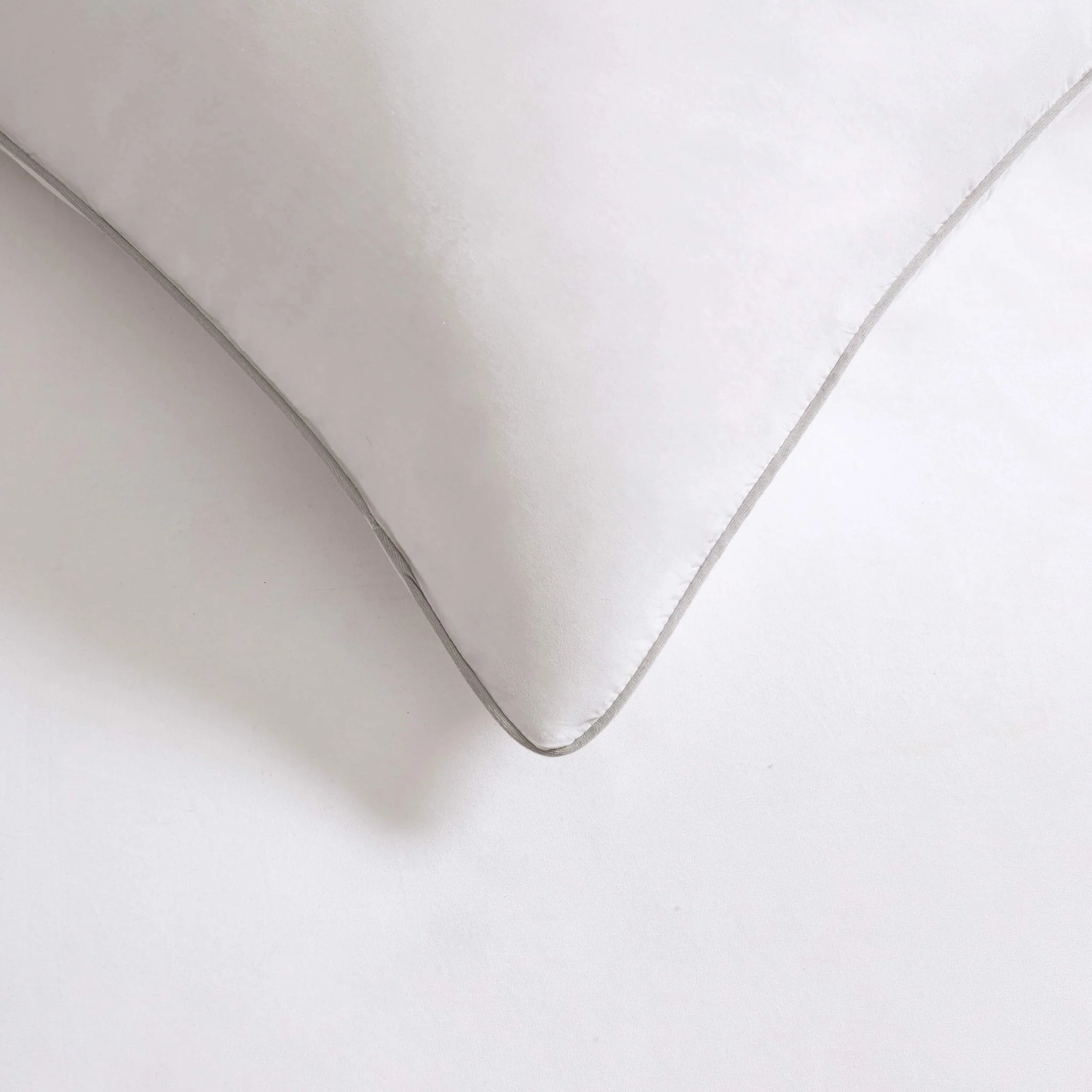 Cambridge 200 Thread Count Duvet Cover - Cotton - White/Grey - Image 4