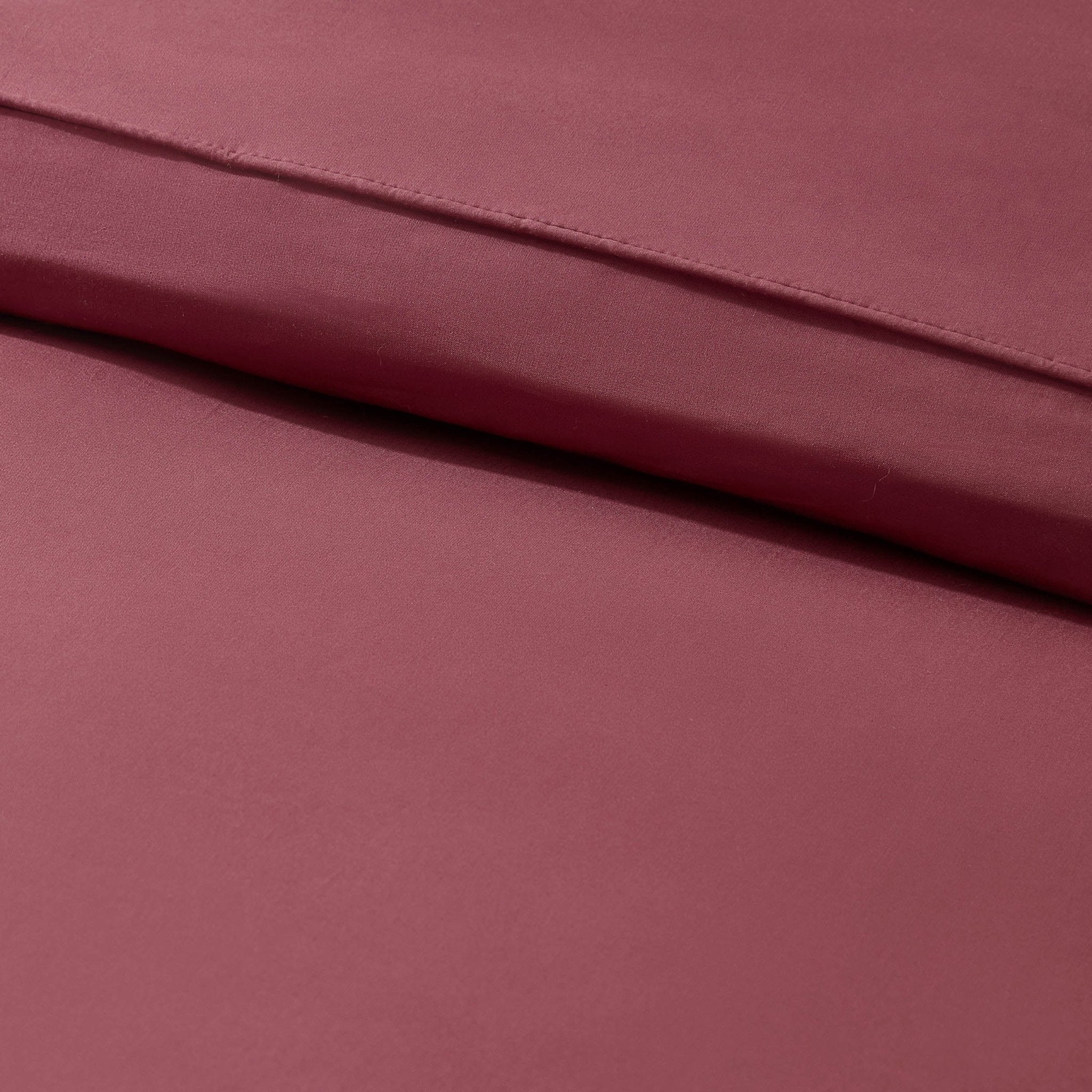 Cambridge Piped Edge 200 Thread Count Duvet Cover - Dark Berry - Image 5
