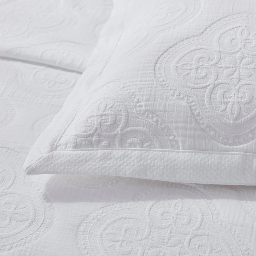 Cannes Matelassé Cushion Cover - White - Image 5