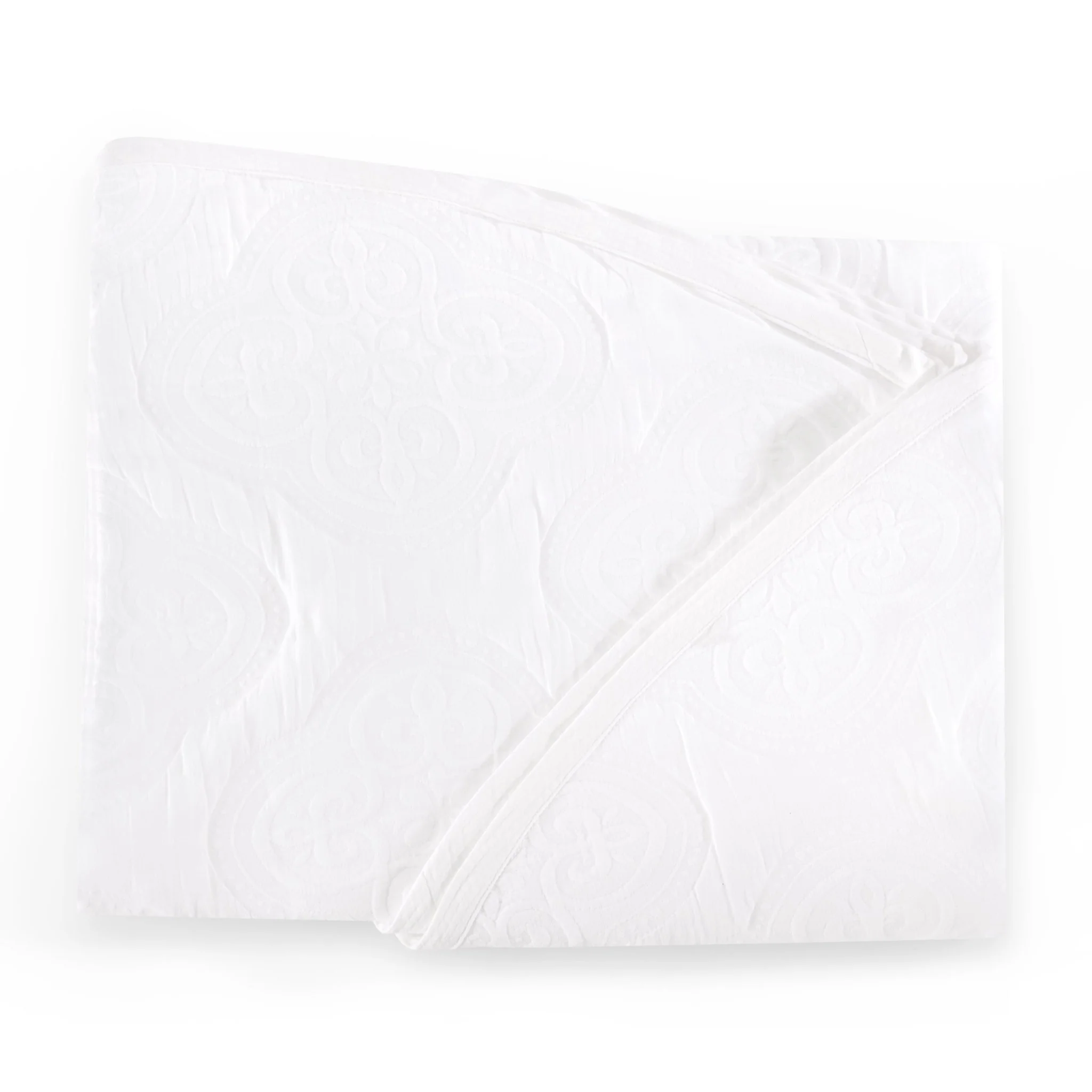 Cannes Matelassé 300 Thread Count Circle Tablecloth - White - Image 4