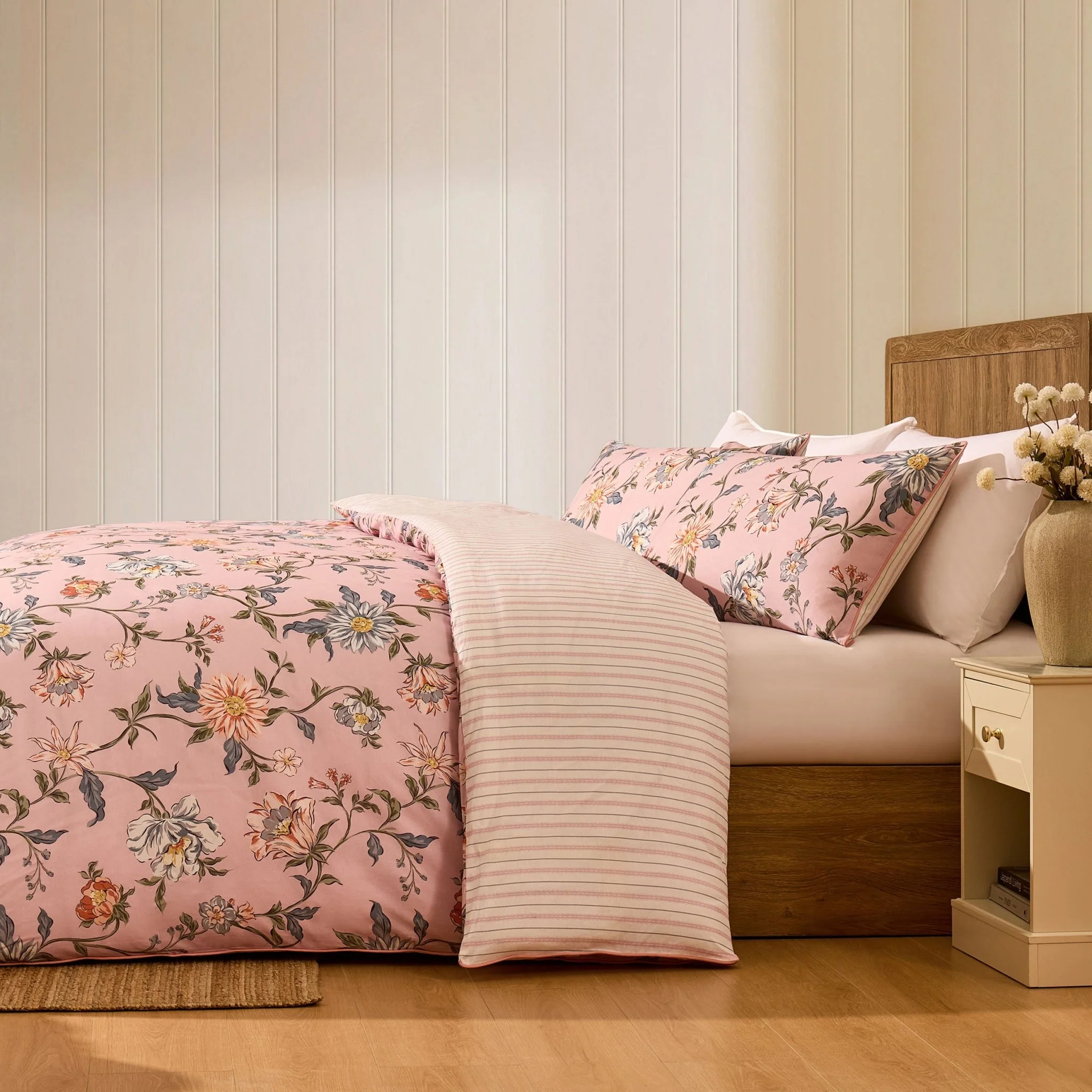 Celeste 300 Thread Count 100% Cotton Floral Duvet Cover & Pillowcase Set - Pink - Image 2