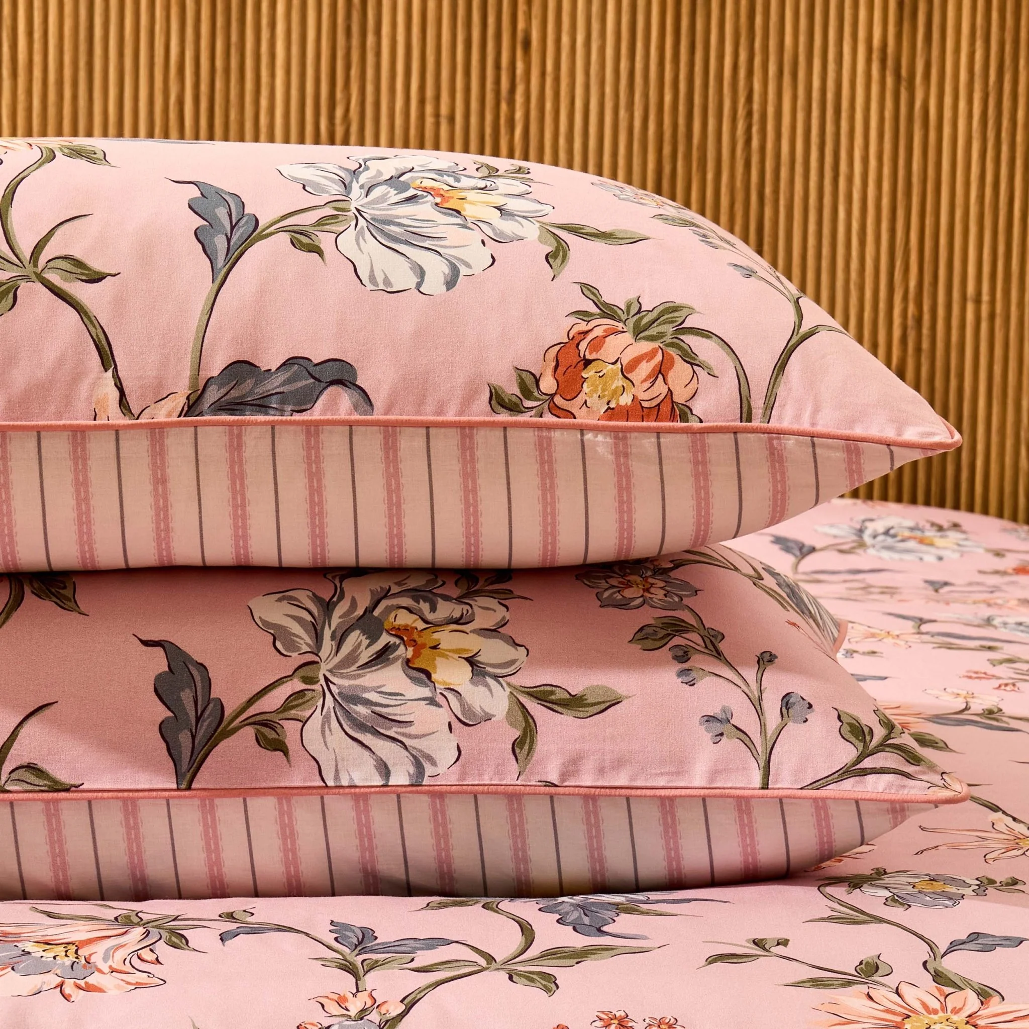 Celeste 300 Thread Count 100% Cotton Floral Duvet Cover & Pillowcase Set - Pink - Image 4