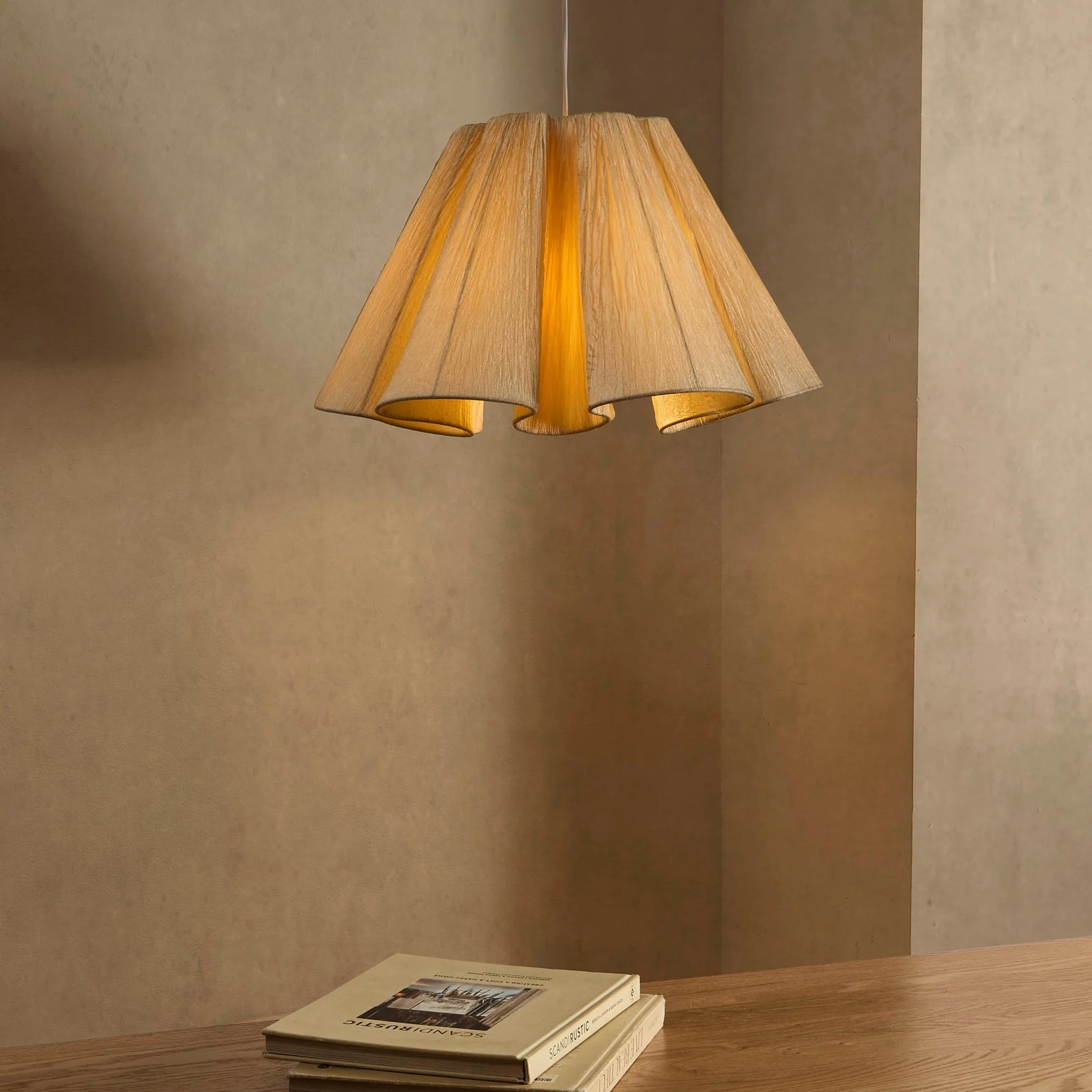 Celia Textured Wavy Shade - Natural