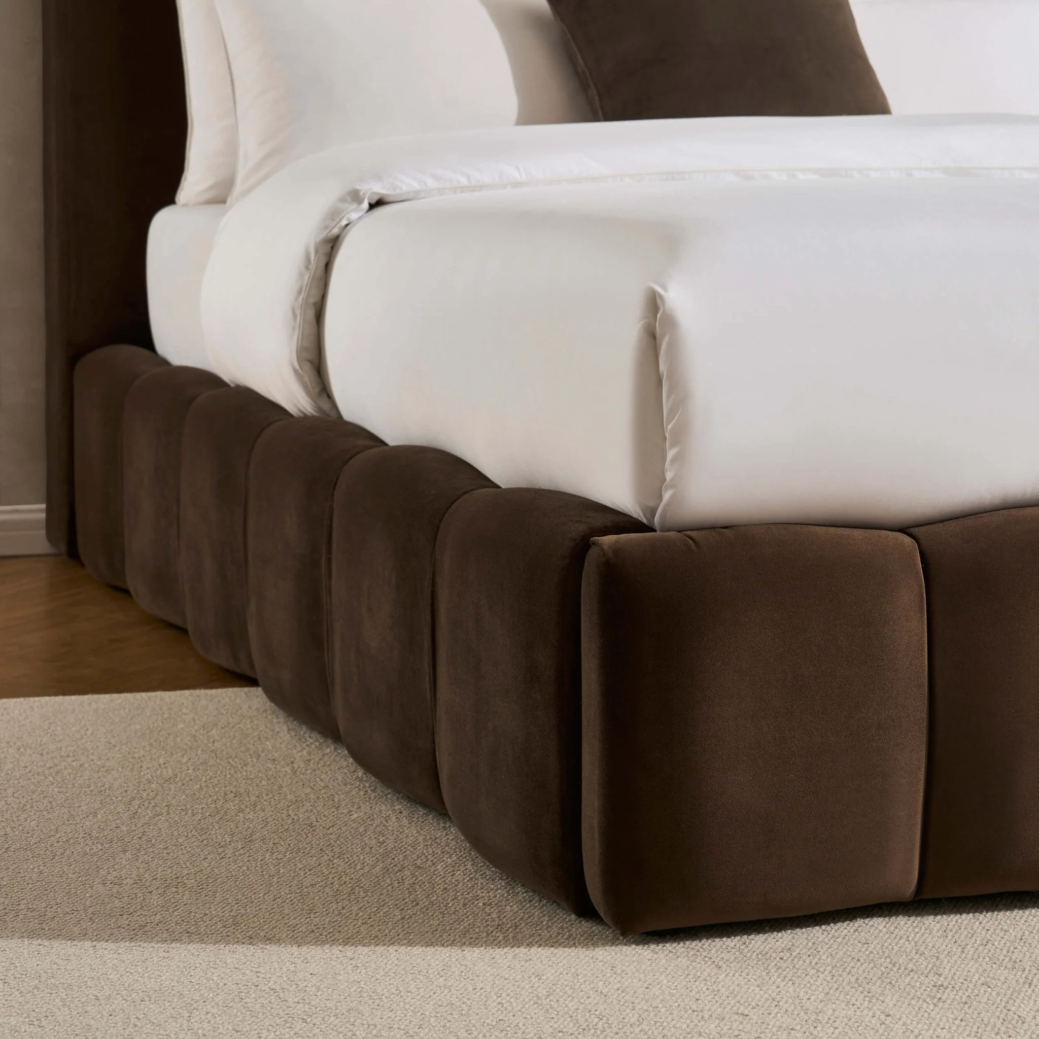 Cheshire Ottoman Storage Bed - Cappuccino - Image 4