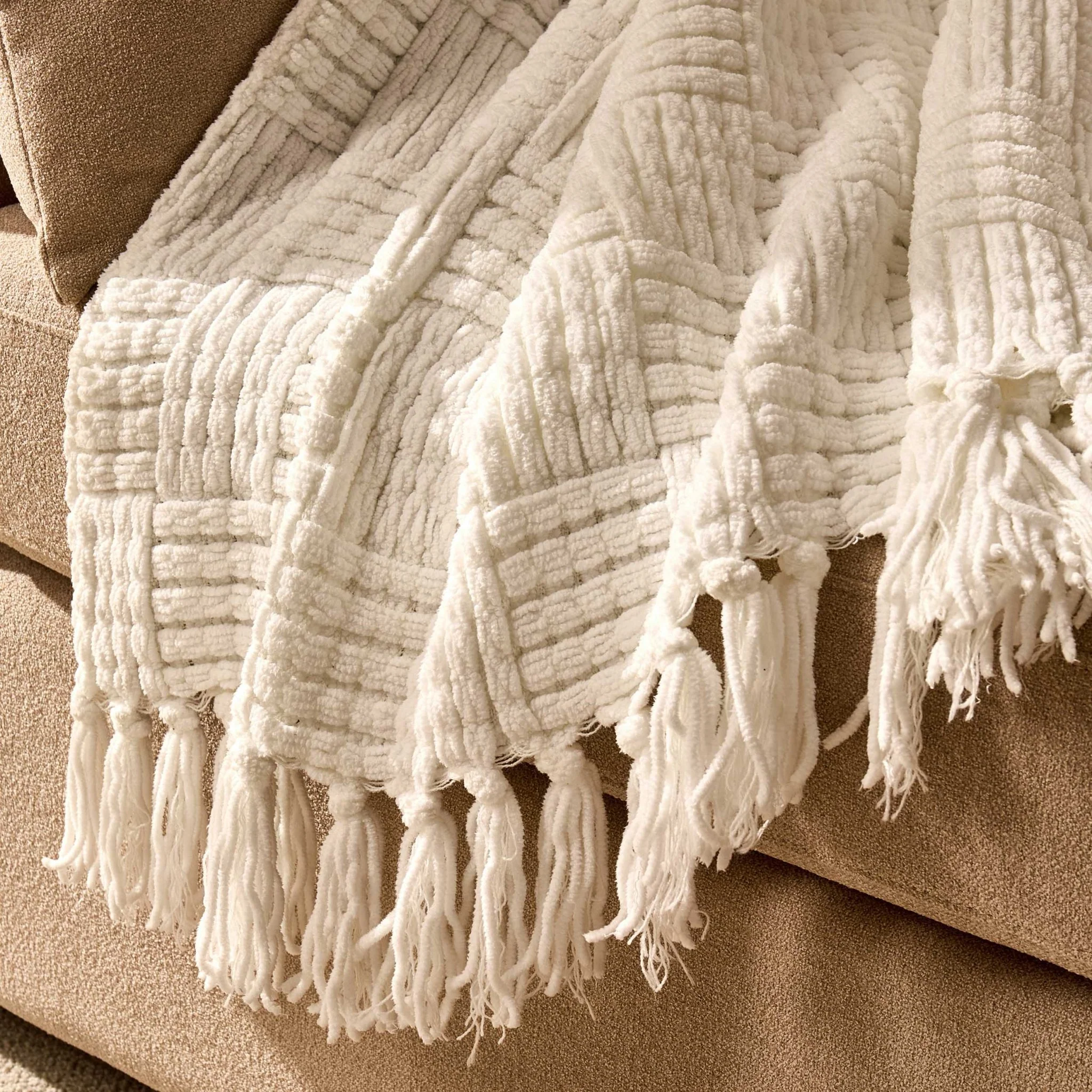 Chunky Chenille Sofa Throw - White - Image 2