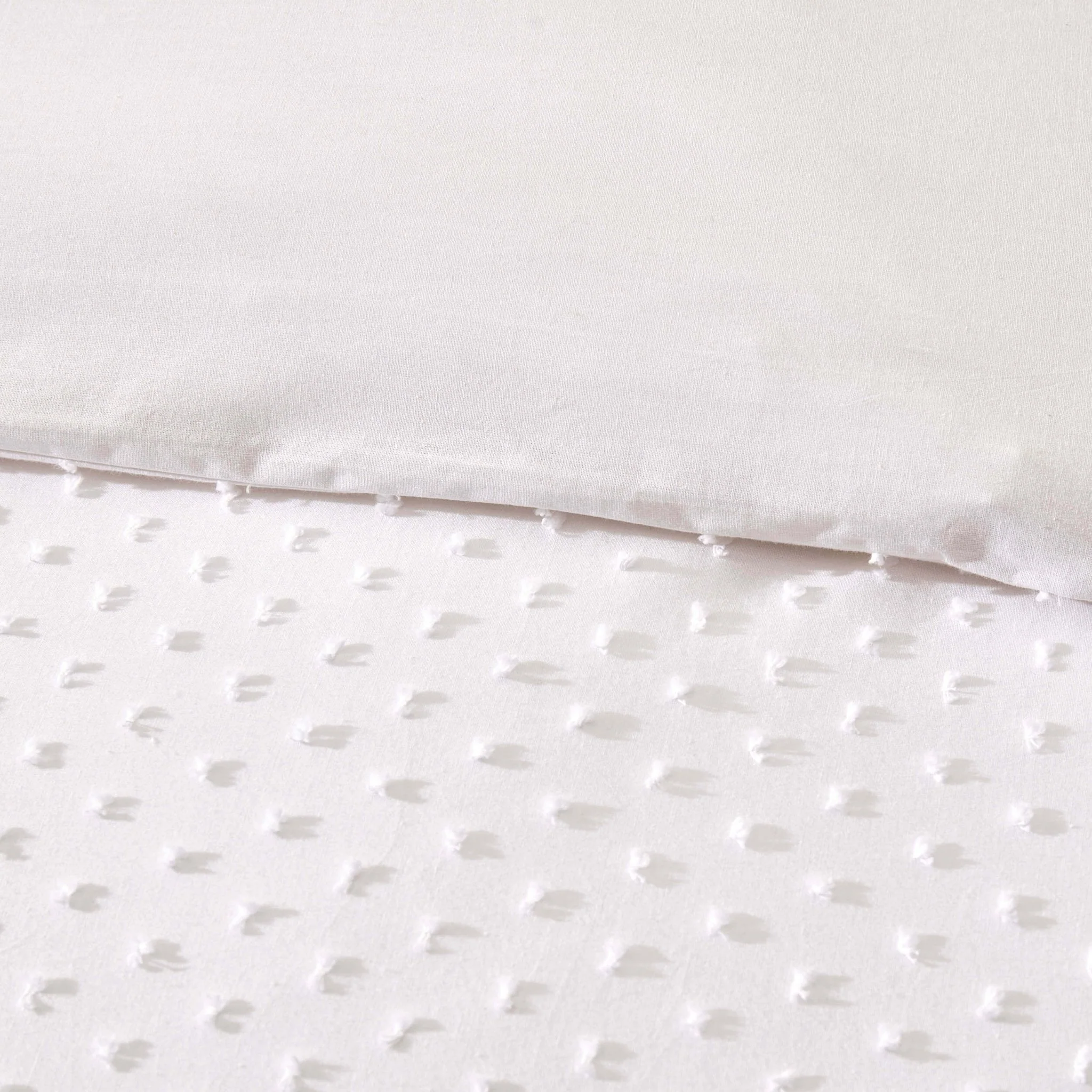 Clipped Jacquard Dobby 100% Cotton Duvet Cover & Pillowcase Set - White - Image 5