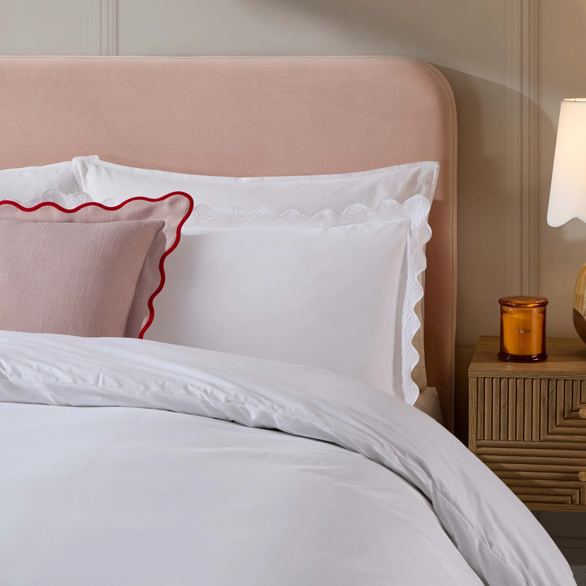 Collette 200 Thread Count Lace Scallop Trim Duvet Cover & Pillowcase Set - White - Image 2
