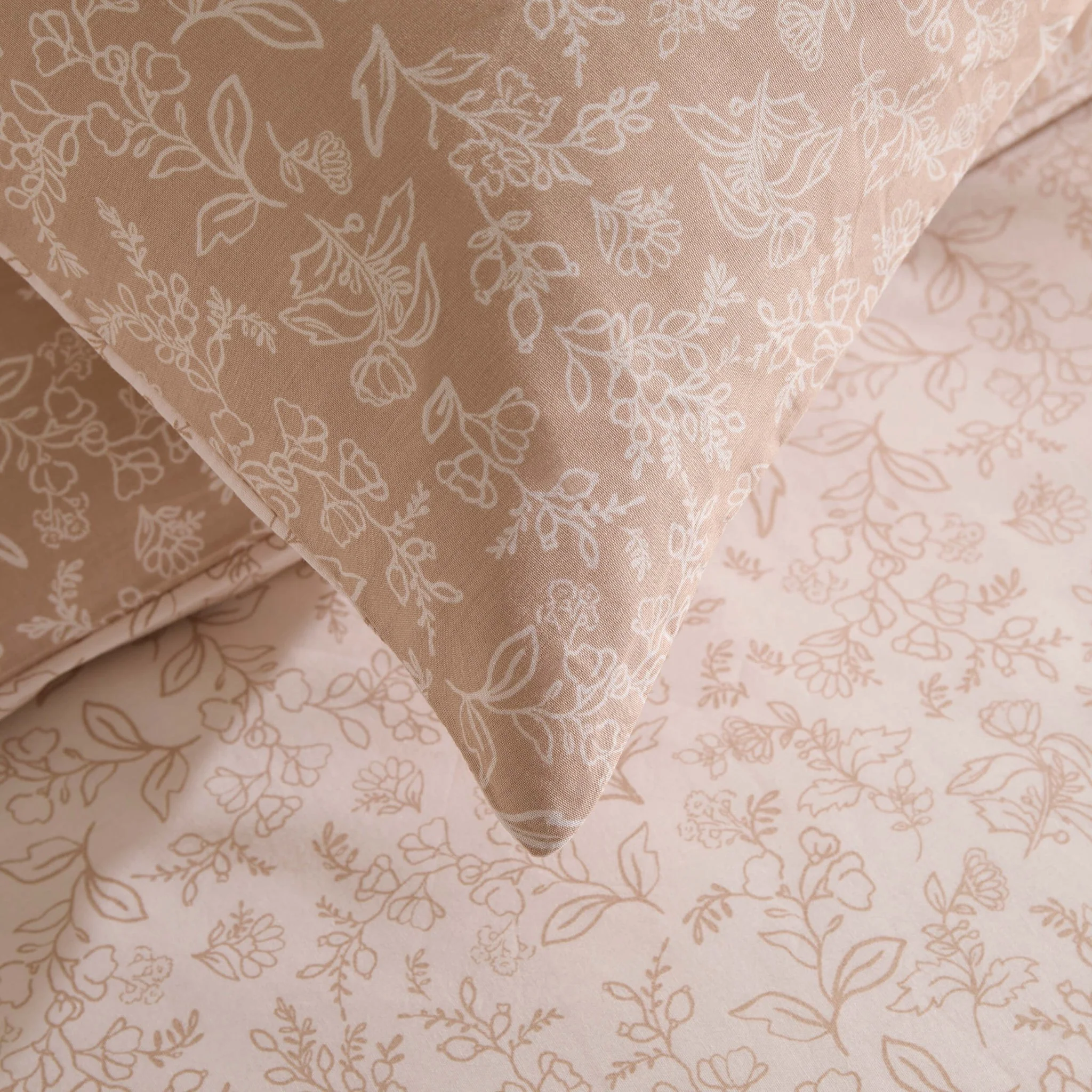 Corinne 100% Cotton Reversible Duvet Cover & Pillowcase Set - Natural - Image 4