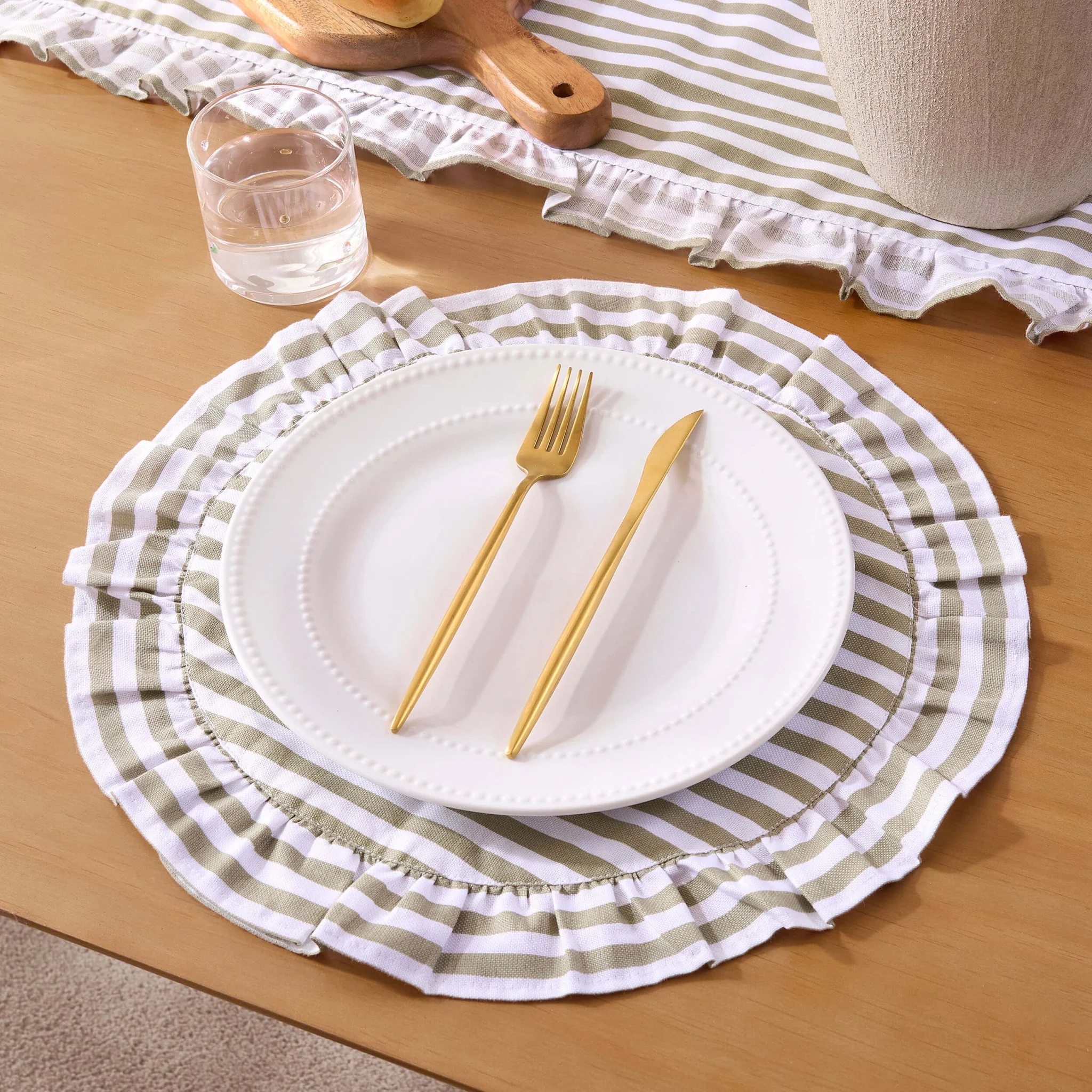 Edith Stripe Frill Edge Set of 4 Placemats - Olive Green