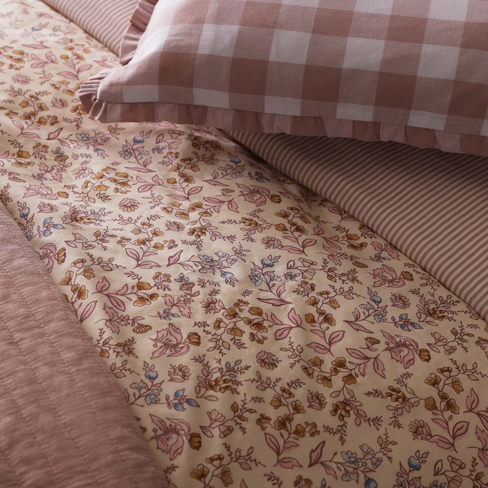Elleanor 100% Cotton Floral Duvet Cover & Pillowcase Set - Multicoloured - Image 4