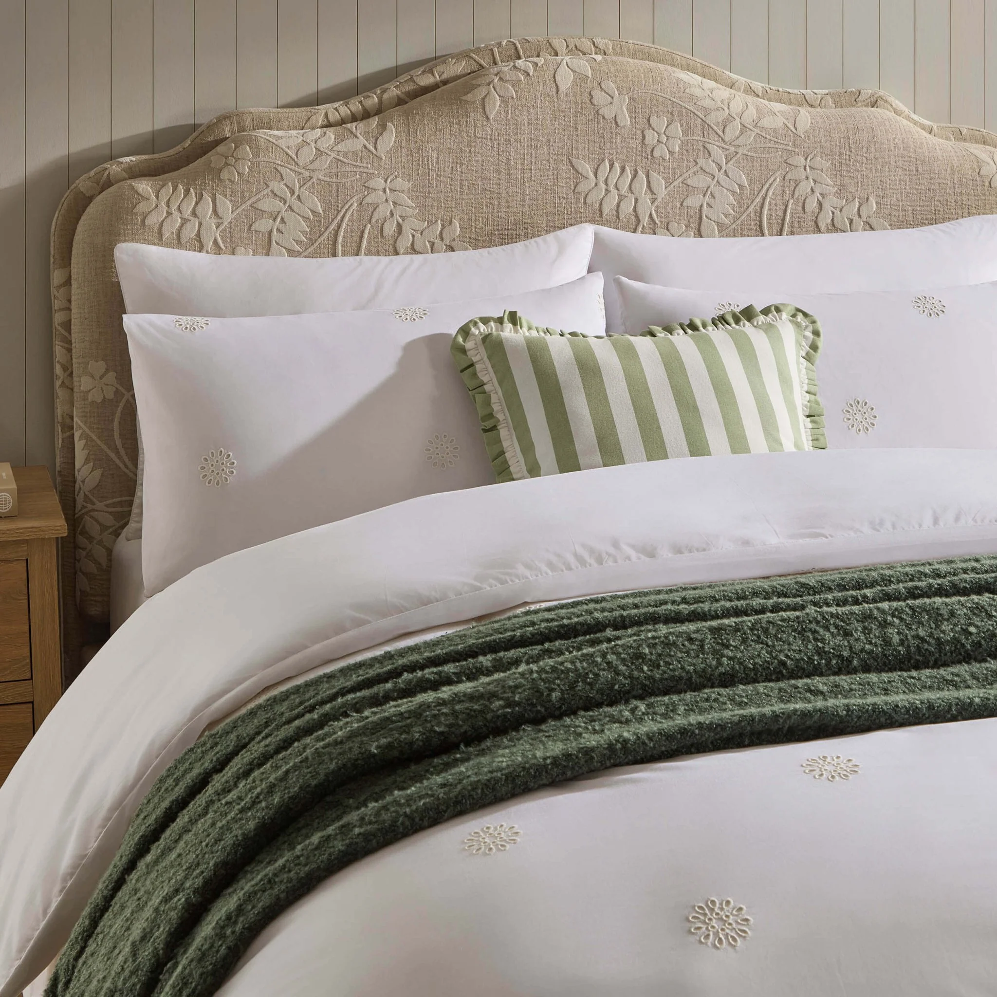 Emily 100% Cotton Broderie Anglaise Duvet Cover & Pillowcase Set - White - Image 3