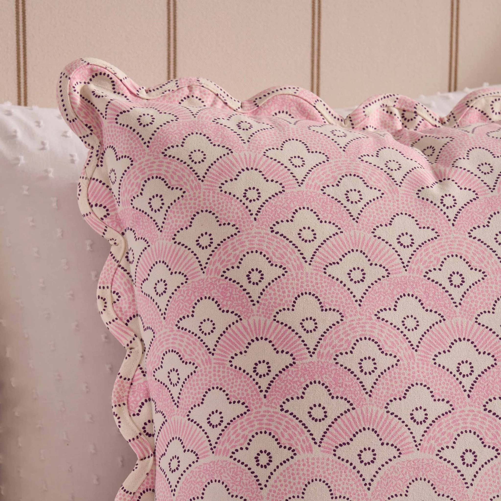 Esme 100% Cotton Printed Scallop Reversible Cushion Cover - Pink - Image 4