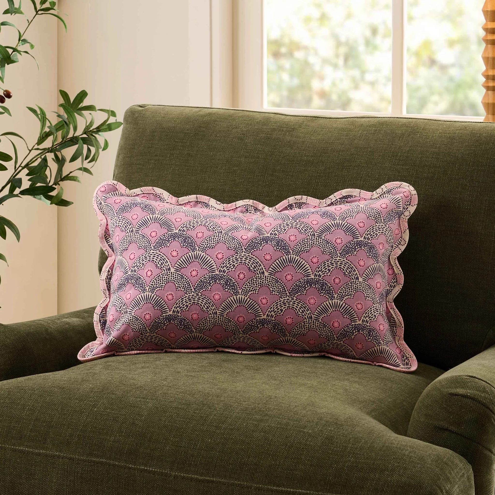 Esme 100% Cotton Printed Scallop Reversible Sofa Cushion Cover - Pink - Image 10