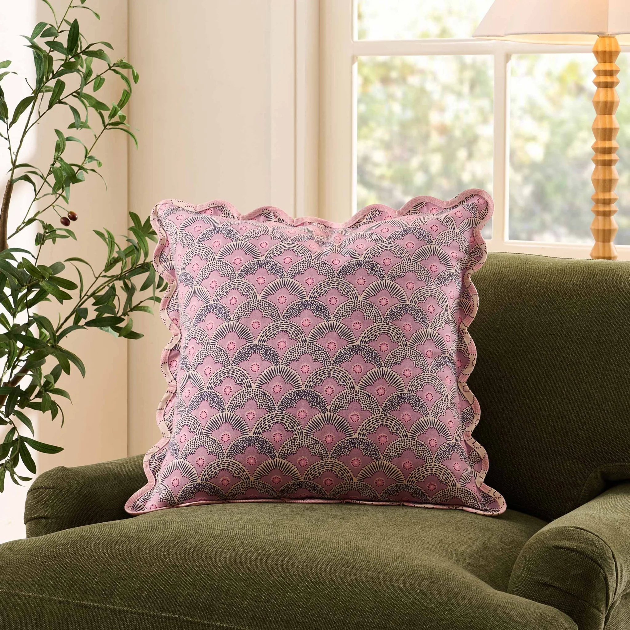 Esme 100% Cotton Printed Scallop Reversible Sofa Cushion Cover - Pink - Image 9
