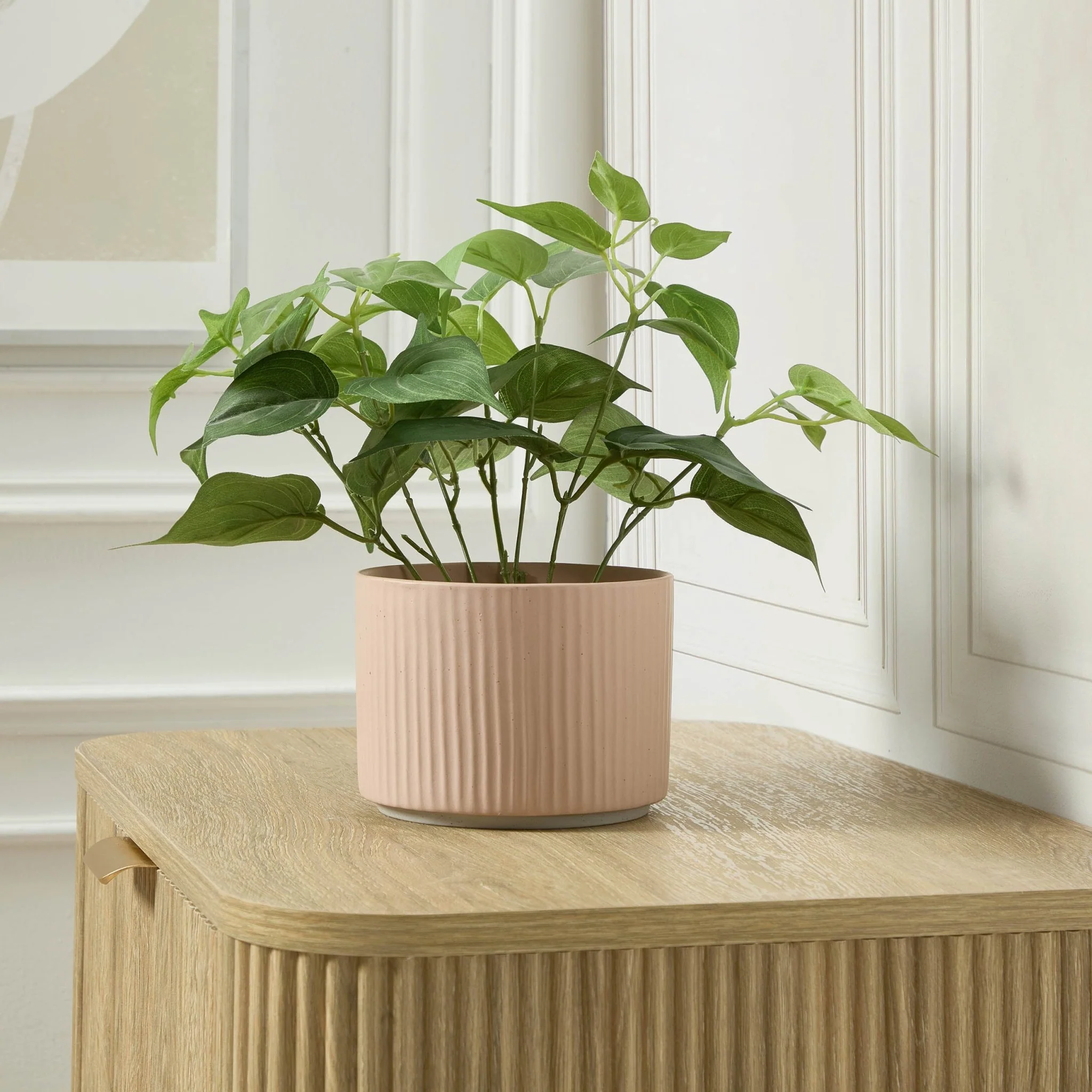 Flora Ribbed Clay Plant Pot - Pink - Image 4