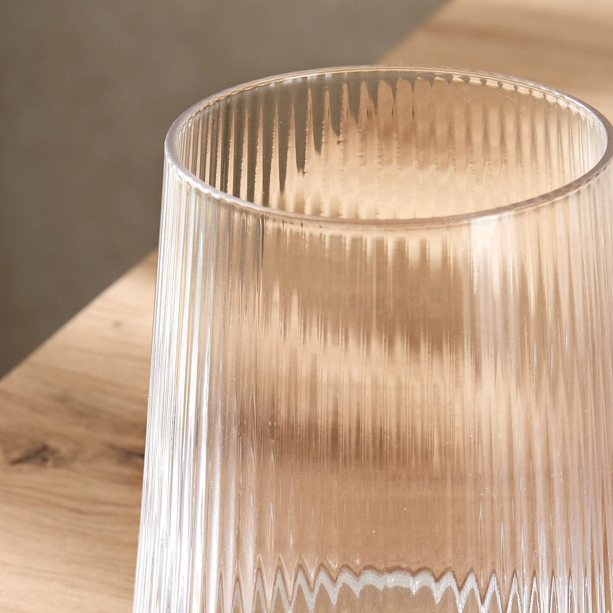 Gatsby Set of 4 Ripple Glass Tumblers - Clear - Image 4