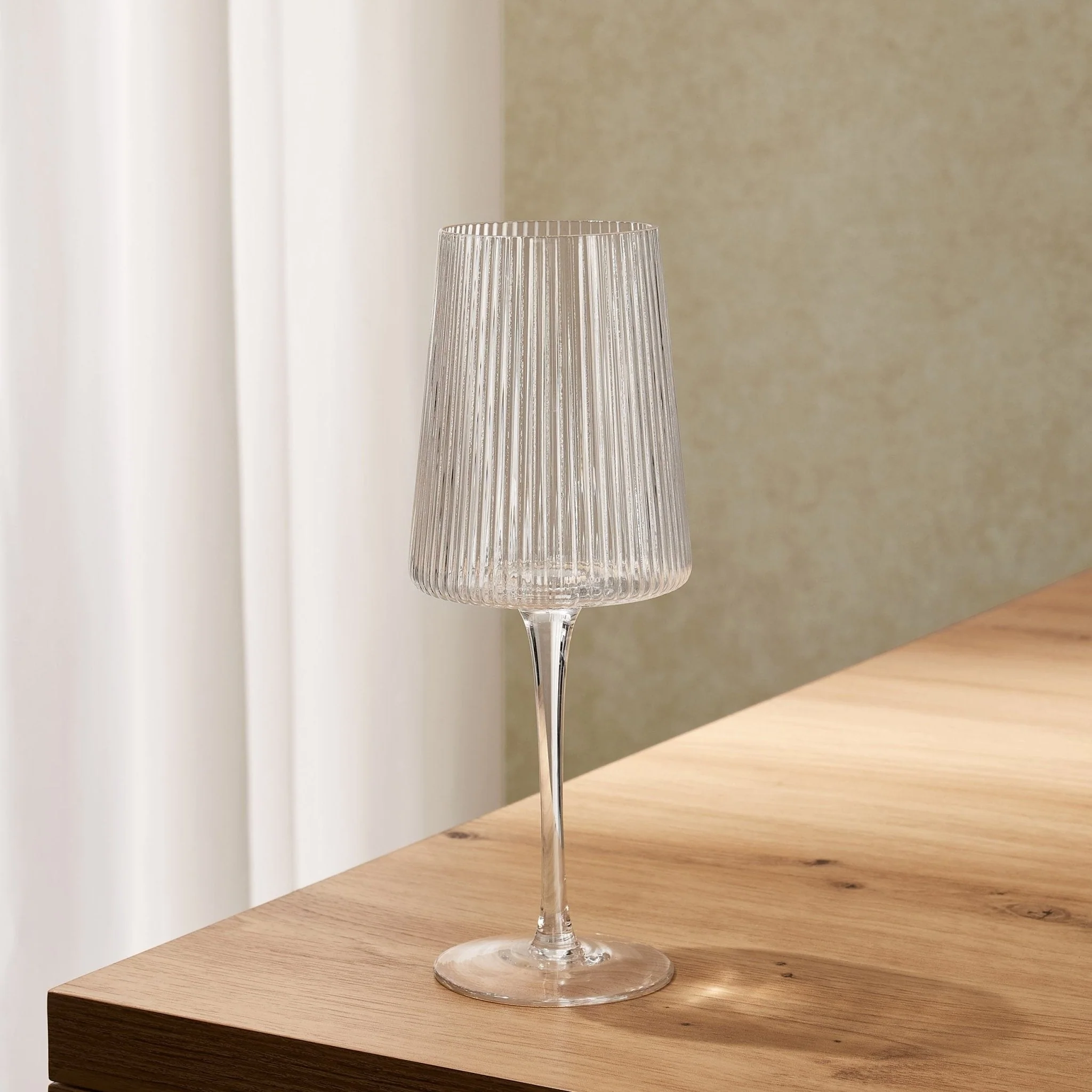 Gatsby Set of 4 Ripple Glass Wine Glasses - Clear - Image 2