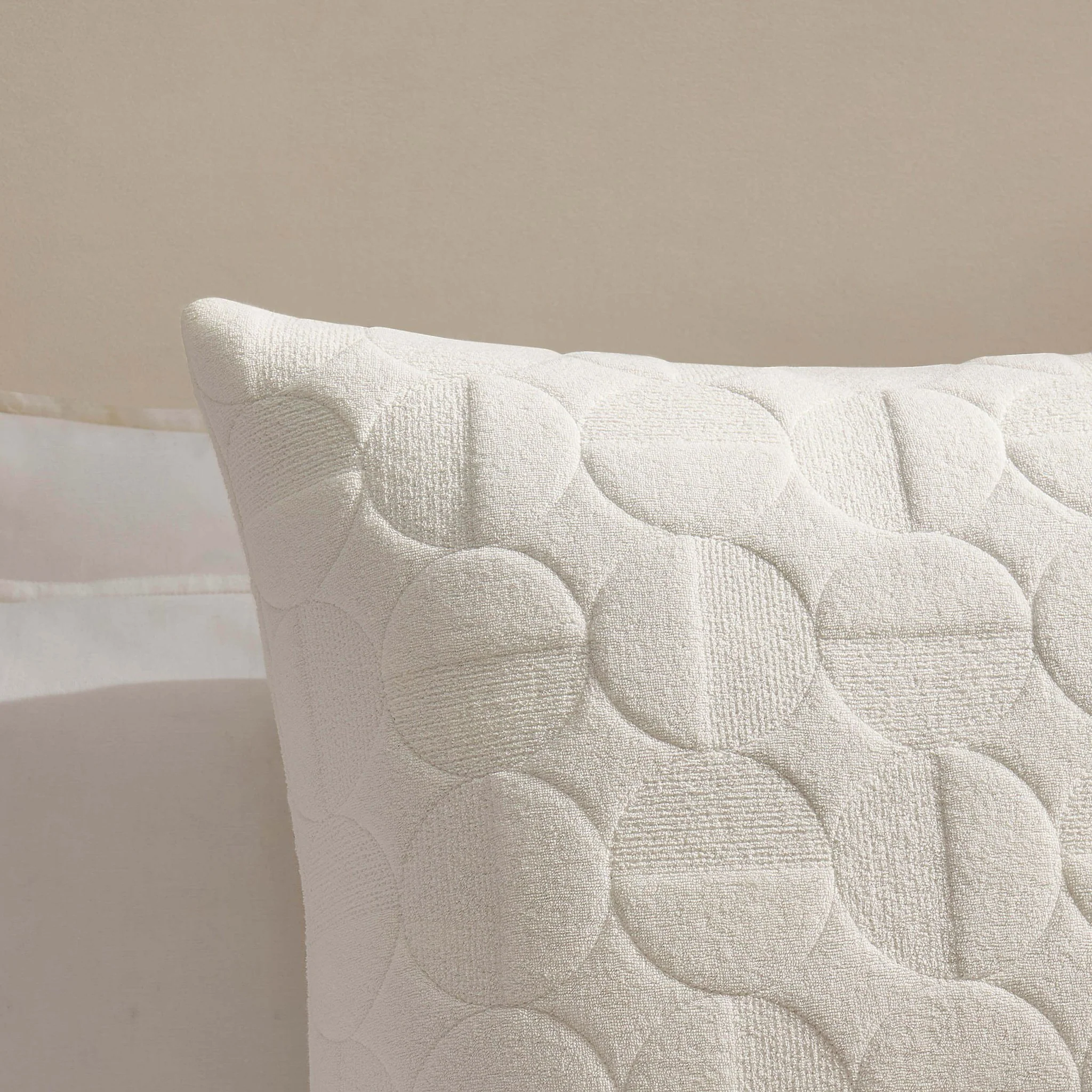 Geometric Embossed Cushion Cover - White - Image 2