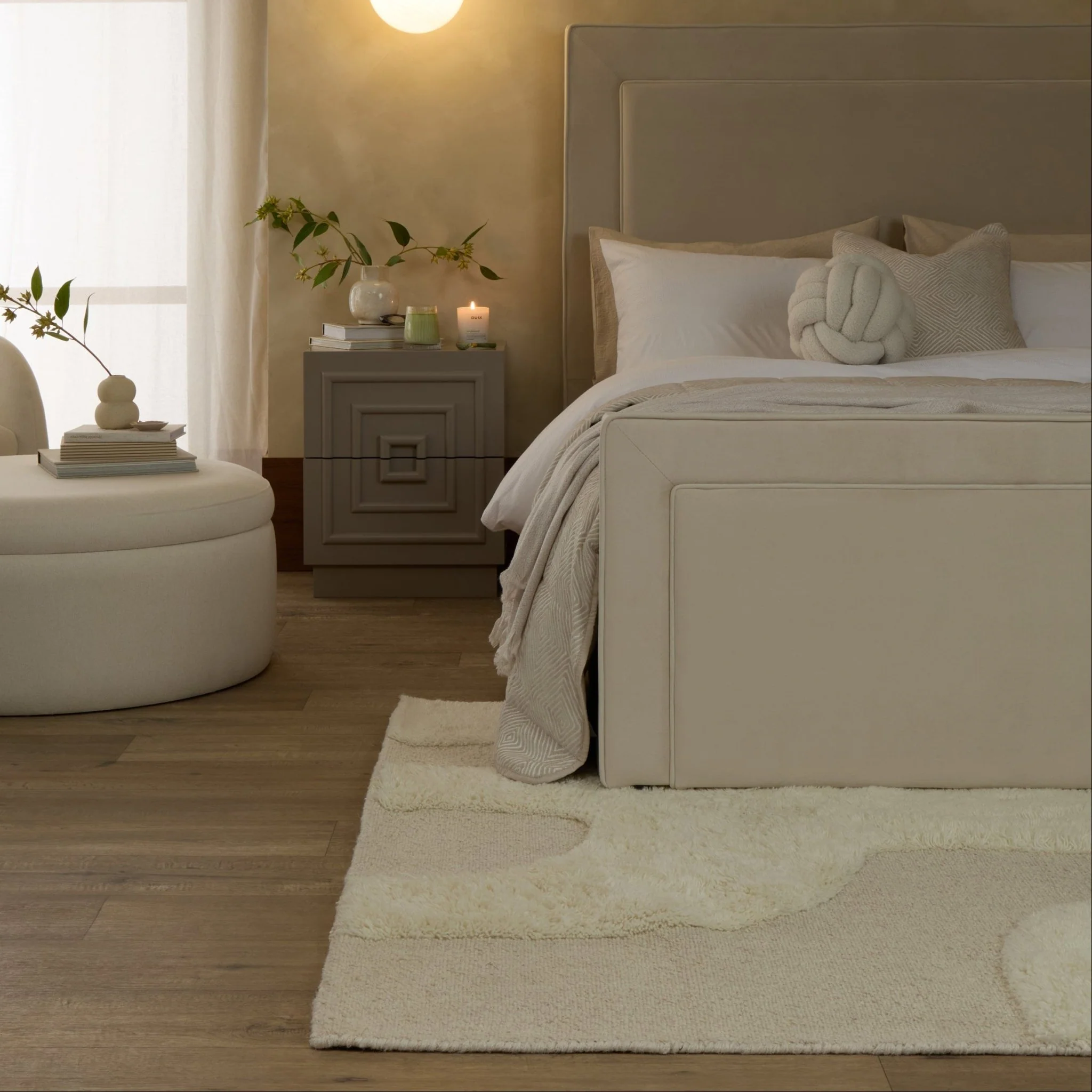 Gillain Hand Woven Tuft Wool Swirl Rug - Off White - Image 2