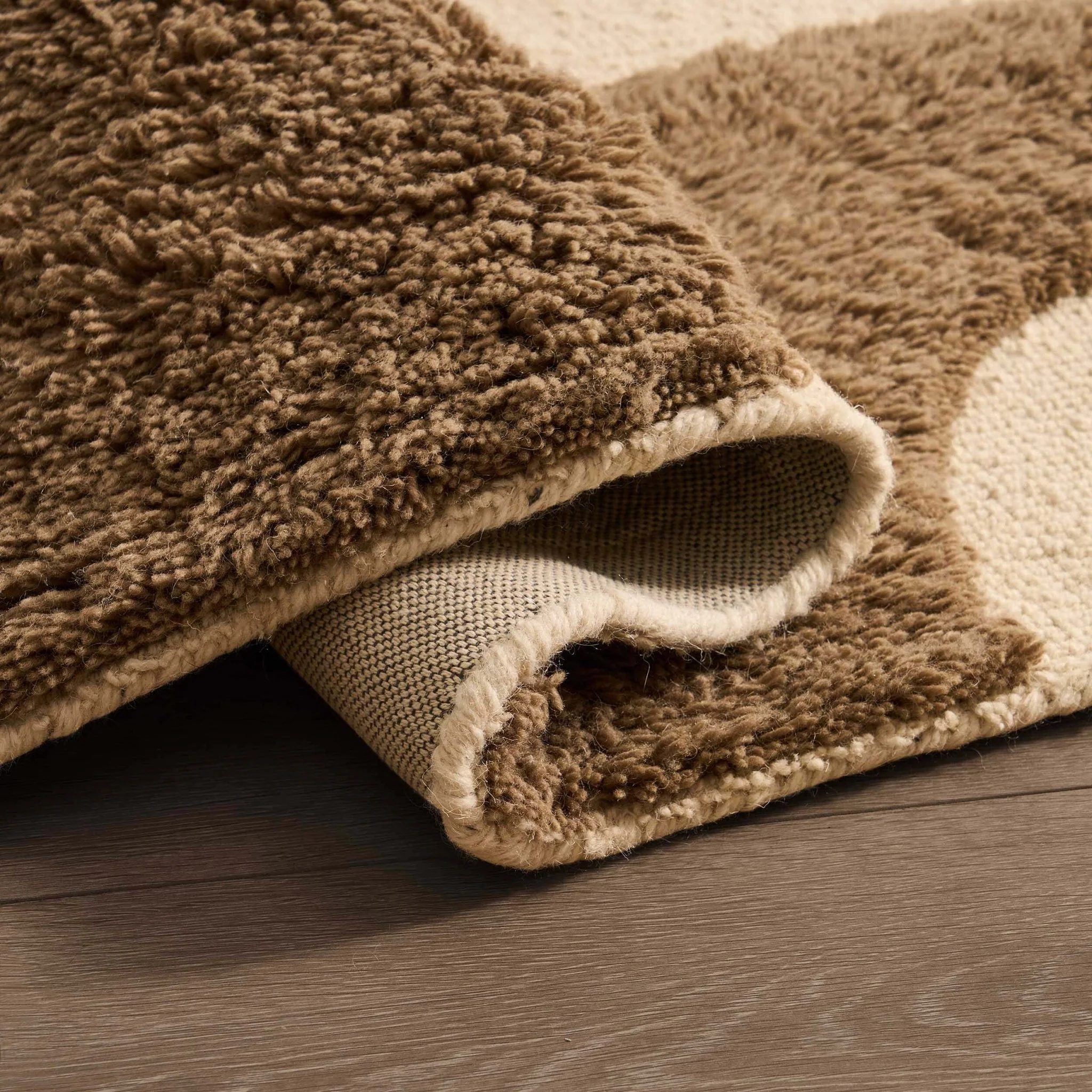Gillain Hand Woven Tuft Wool Swirl Rug - Taupe - Image 3