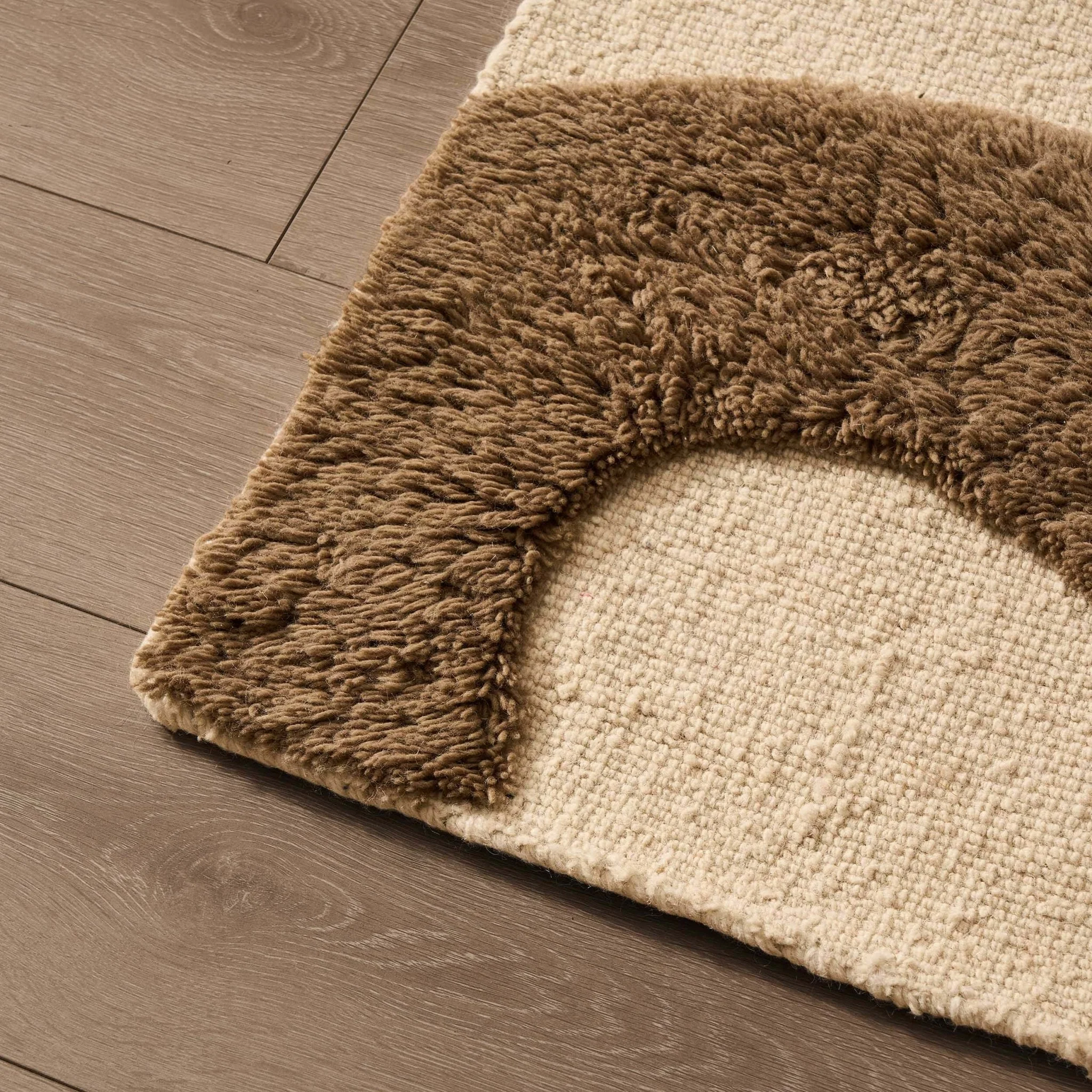 Gillain Hand Woven Tuft Wool Swirl Rug - Taupe - Image 4