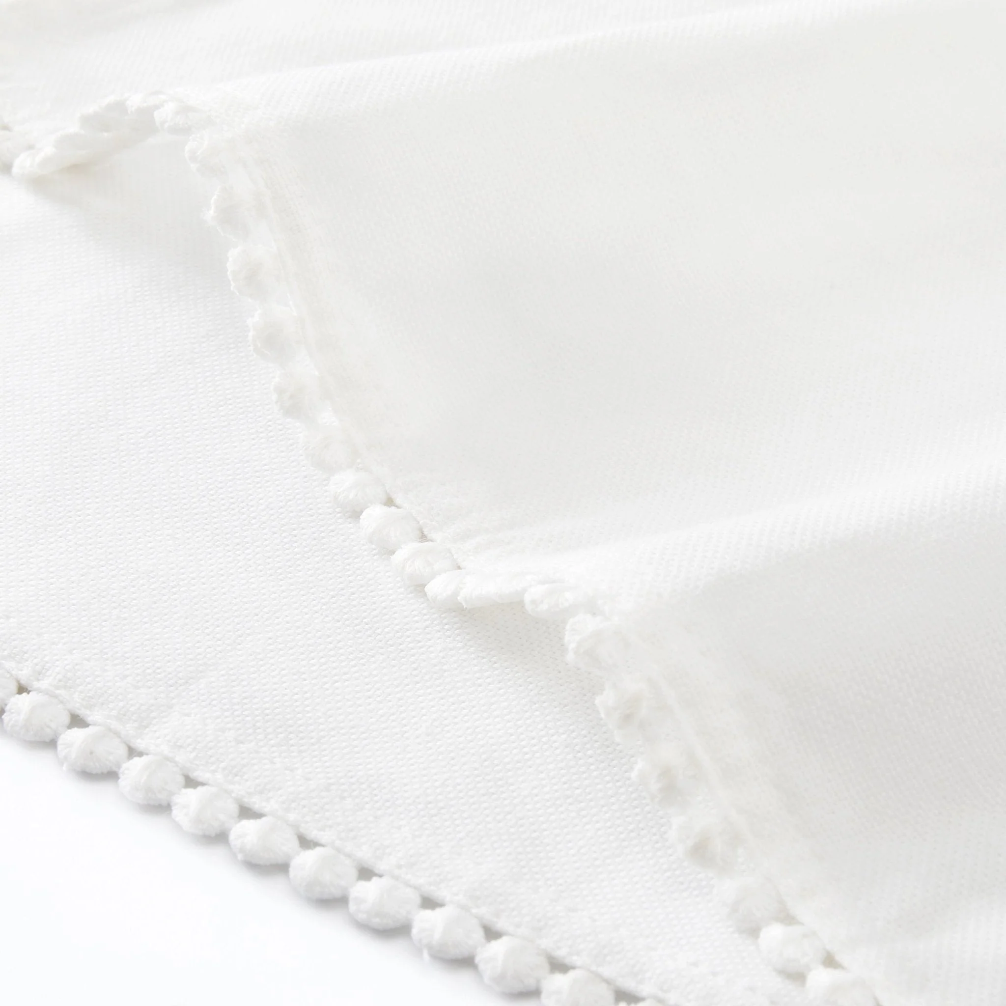 Girona Set of 4 Pom Pom Napkins - White - Image 2