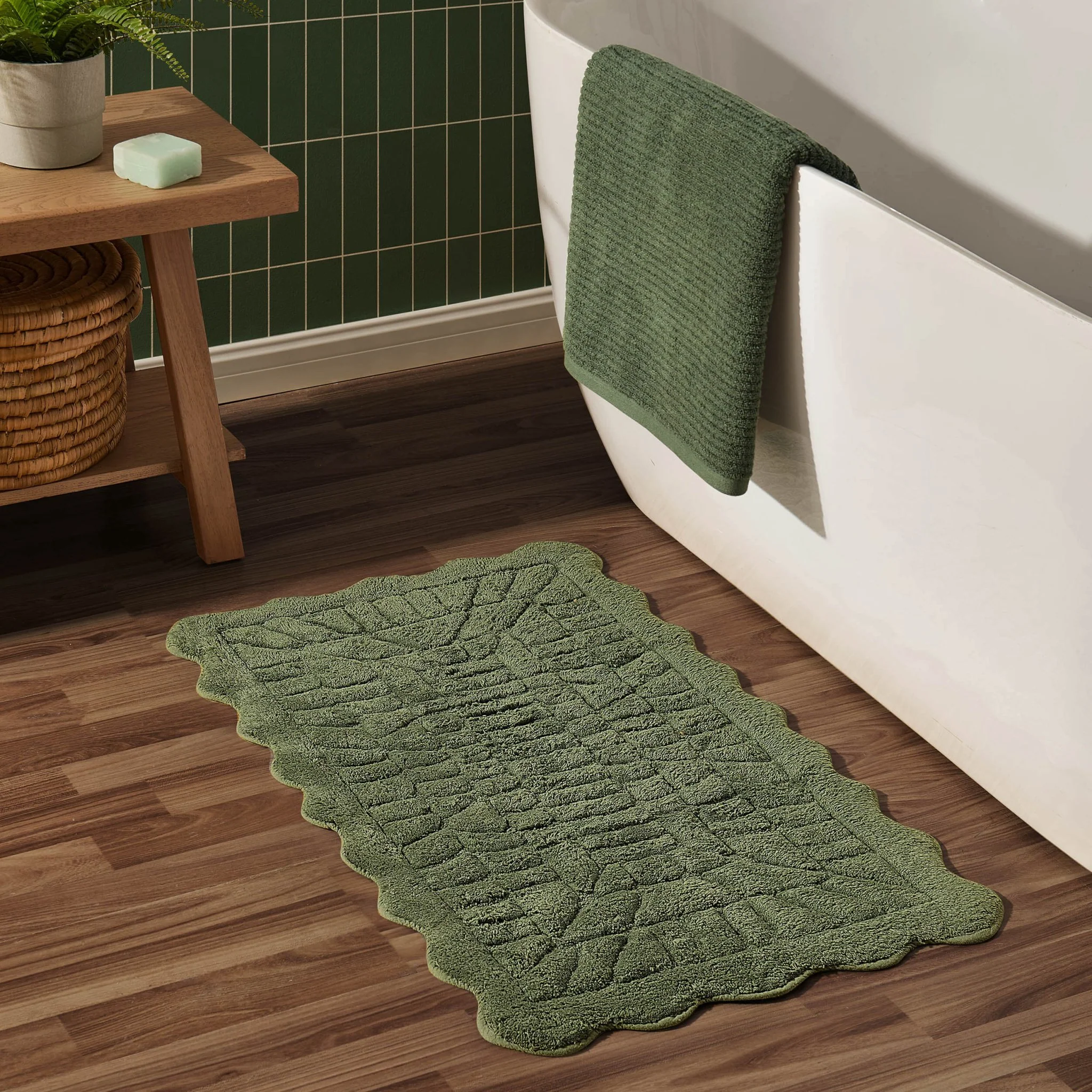 Goa Scalloped Bath Mat - Fern