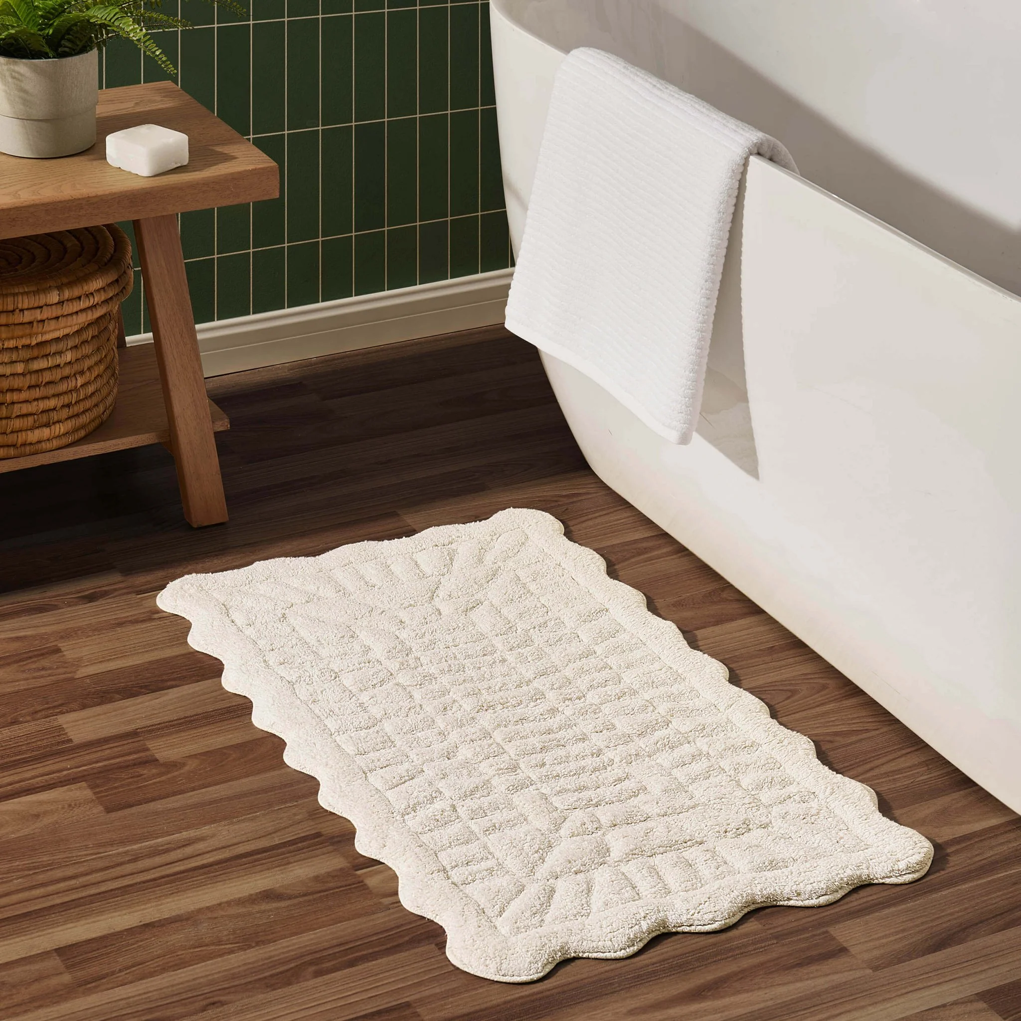 Goa Scalloped Bath Mat - White