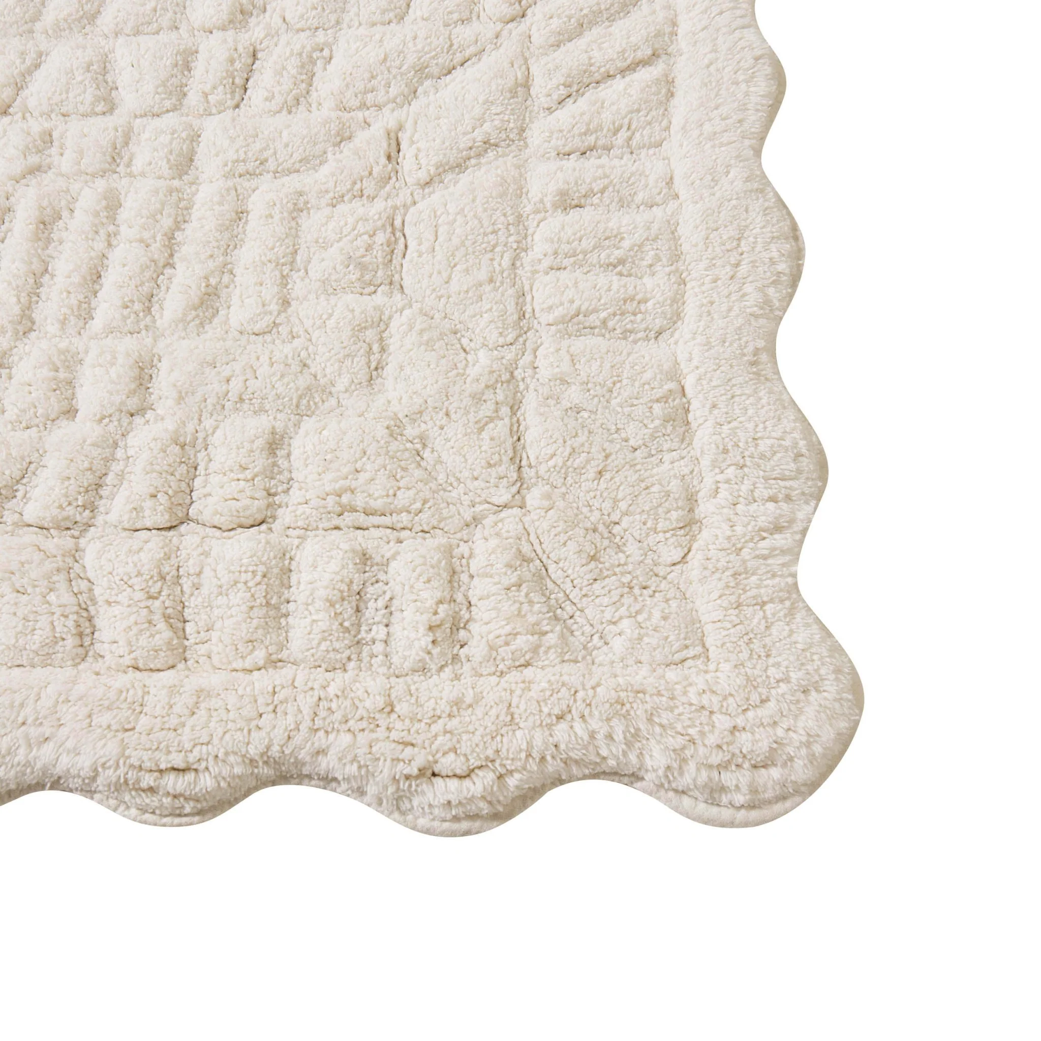 Goa Scalloped Bath Mat - White - Image 3