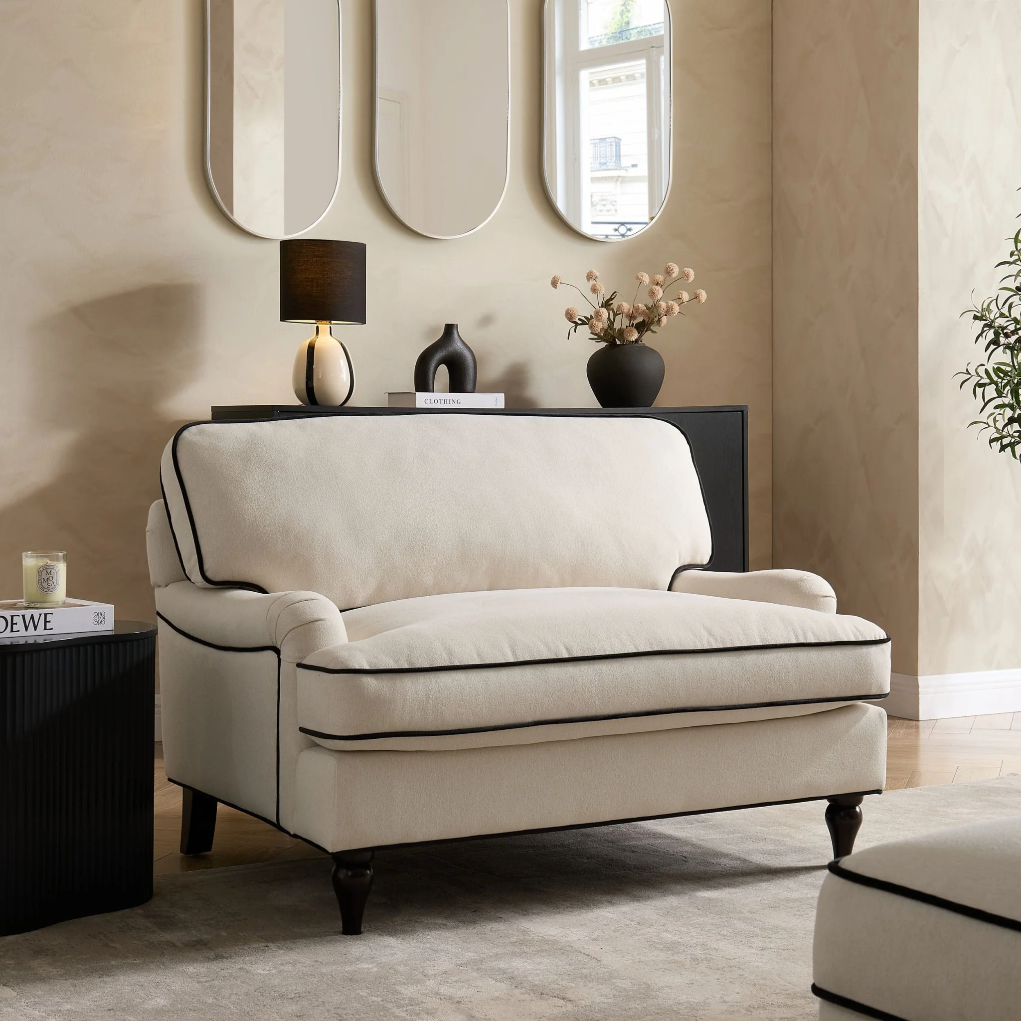 Hampshire Loveseat - Cream/Black