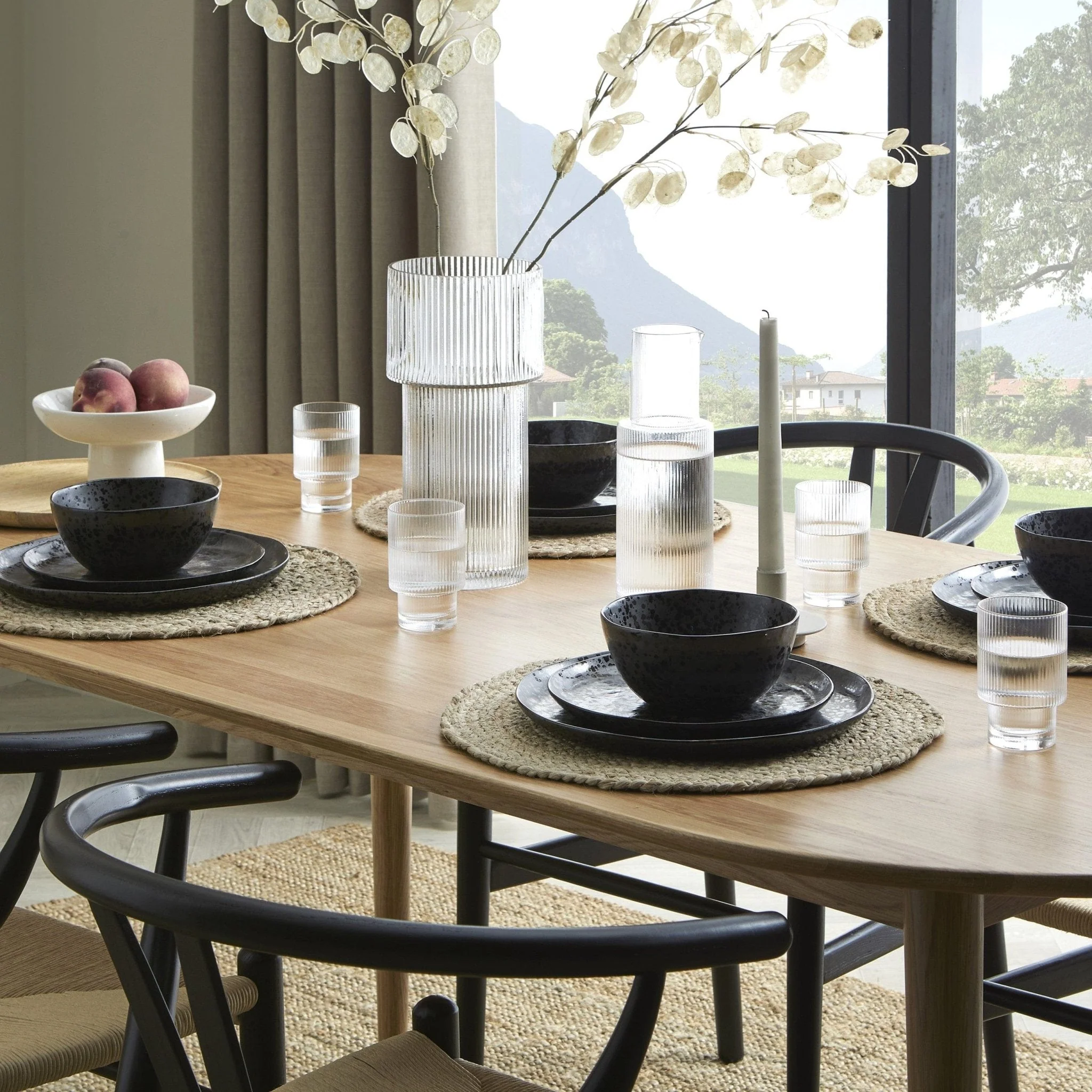 Heidi Solid Oak Oval 6-8 Seater Dining Table - Natural - Image 3