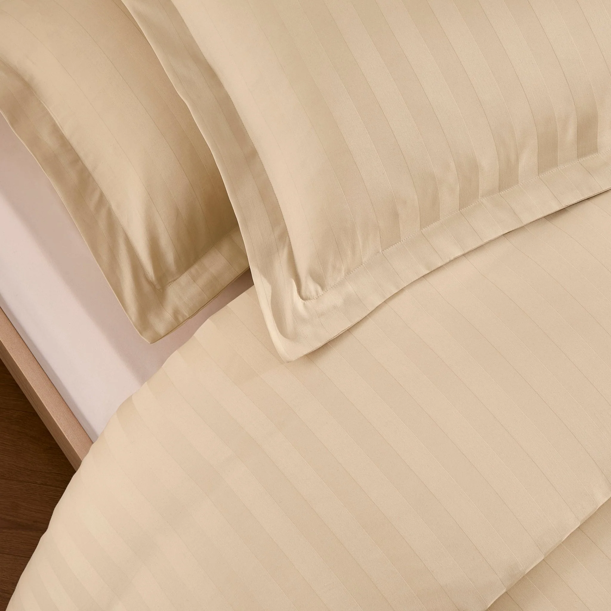 Hotel Satin Stripe 200 Thread Count Duvet Cover - Champagne - Image 2