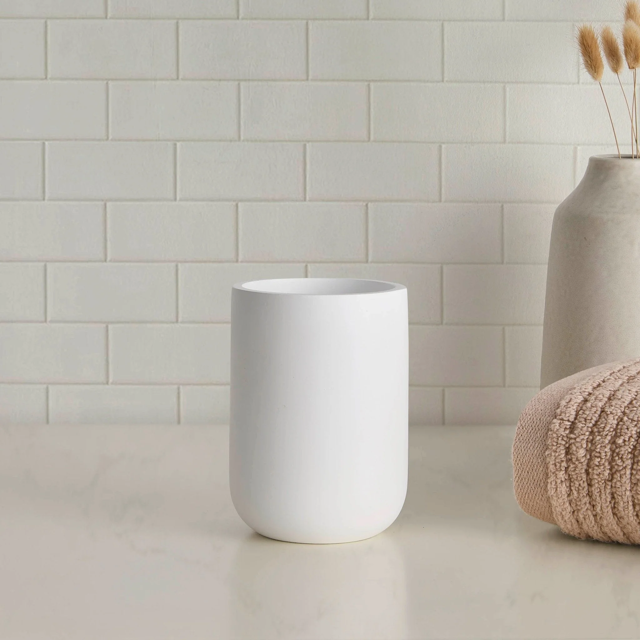 Ingrid Modern Resin Tumbler - White