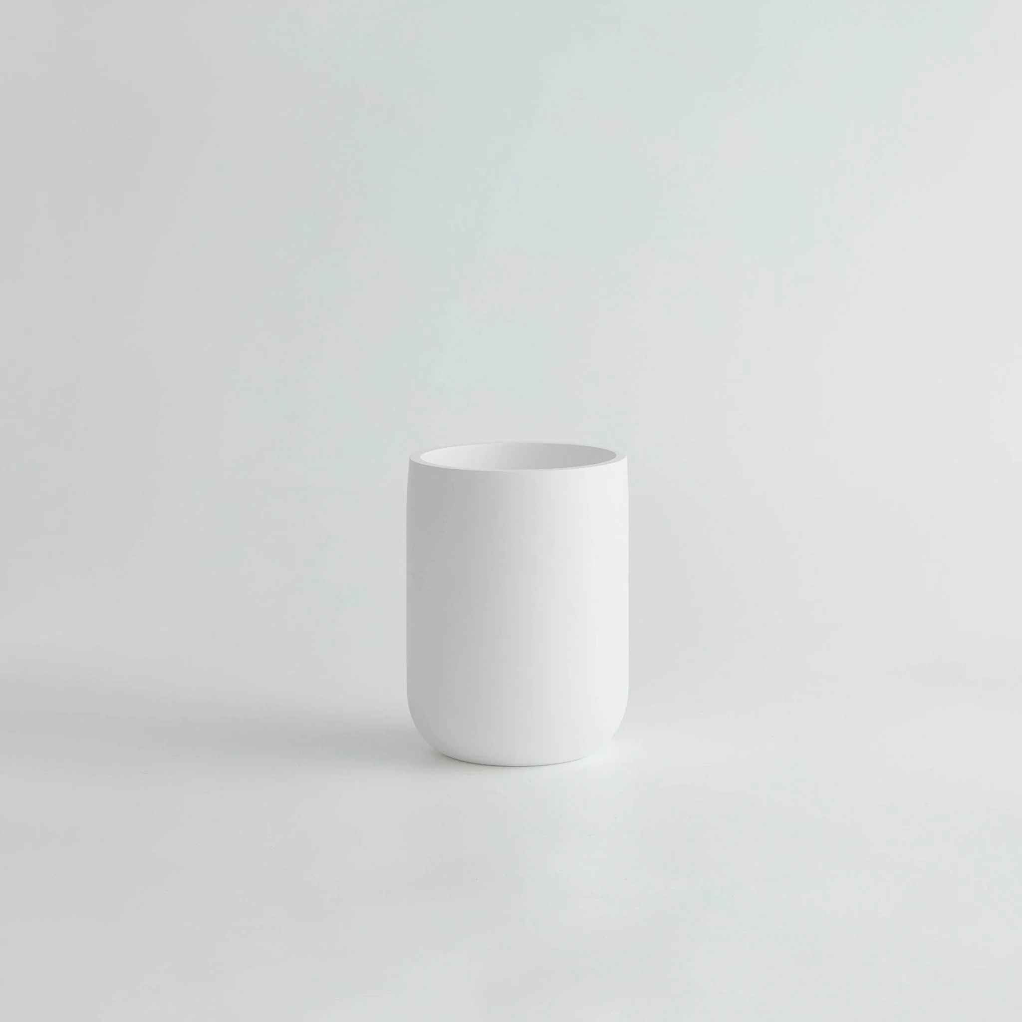 Ingrid Modern Resin Tumbler - White - Image 3